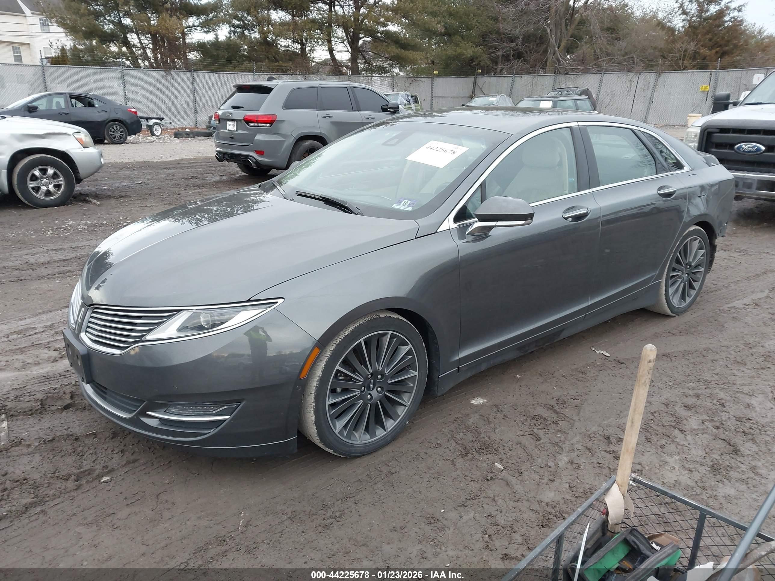 LINCOLN MKZ image 2