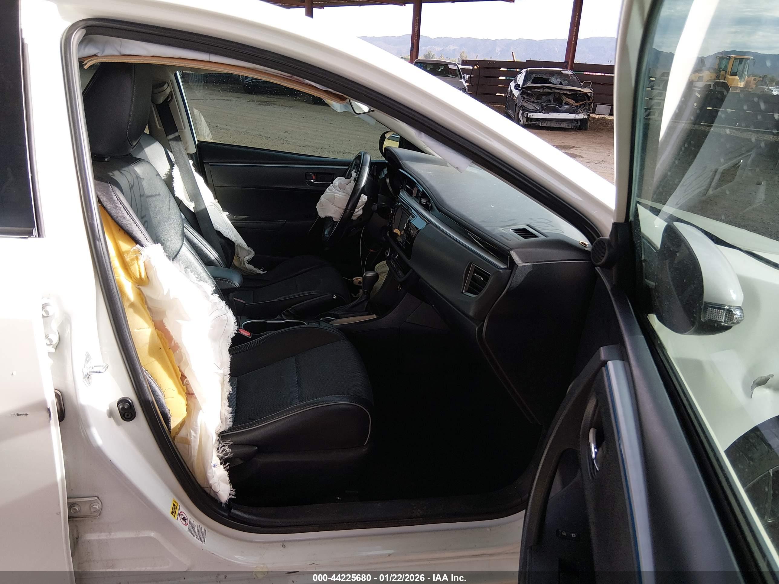 TOYOTA COROLLA image 5