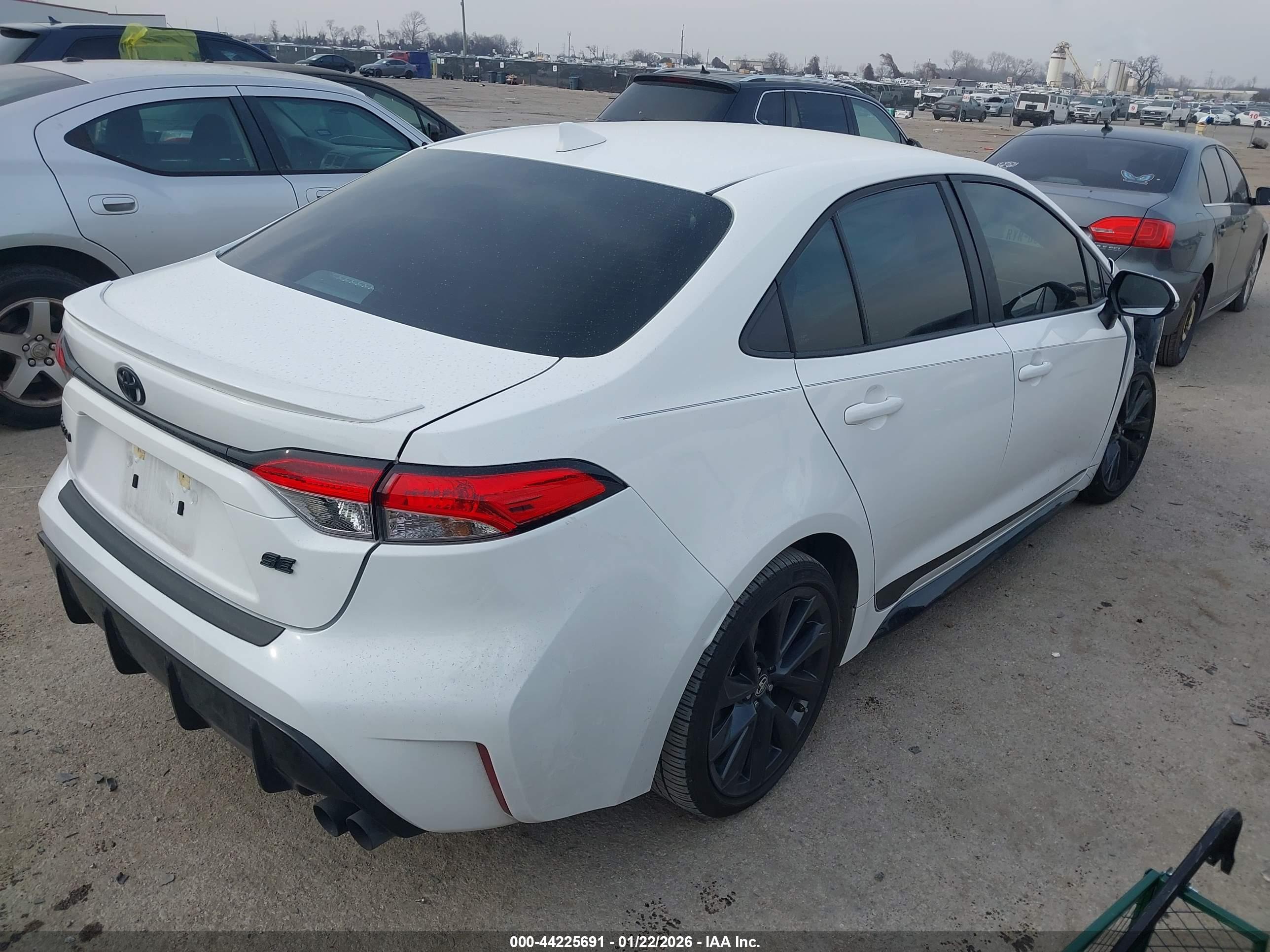 TOYOTA COROLLA image 4