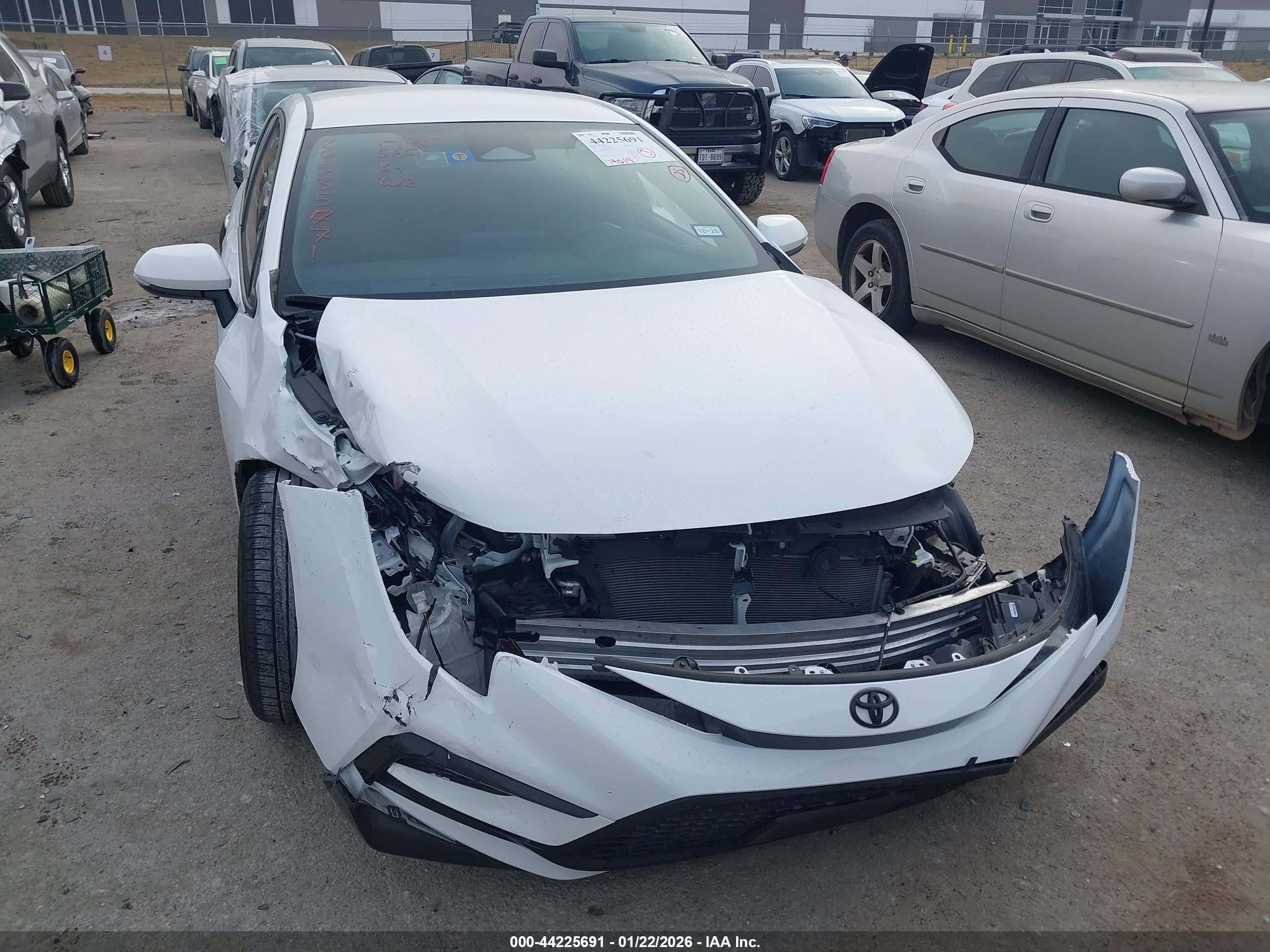 TOYOTA COROLLA image 6