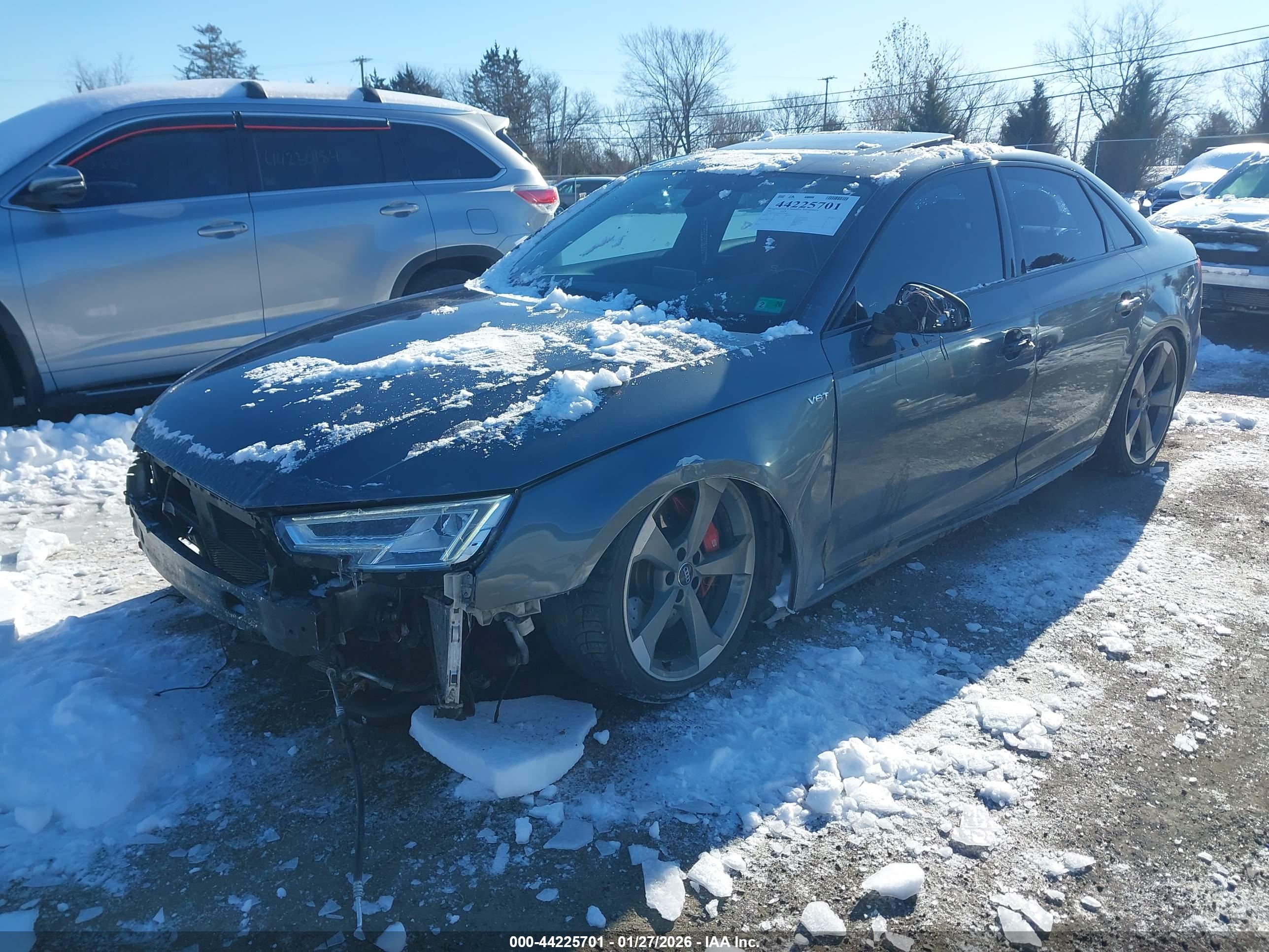 AUDI S4 image 2