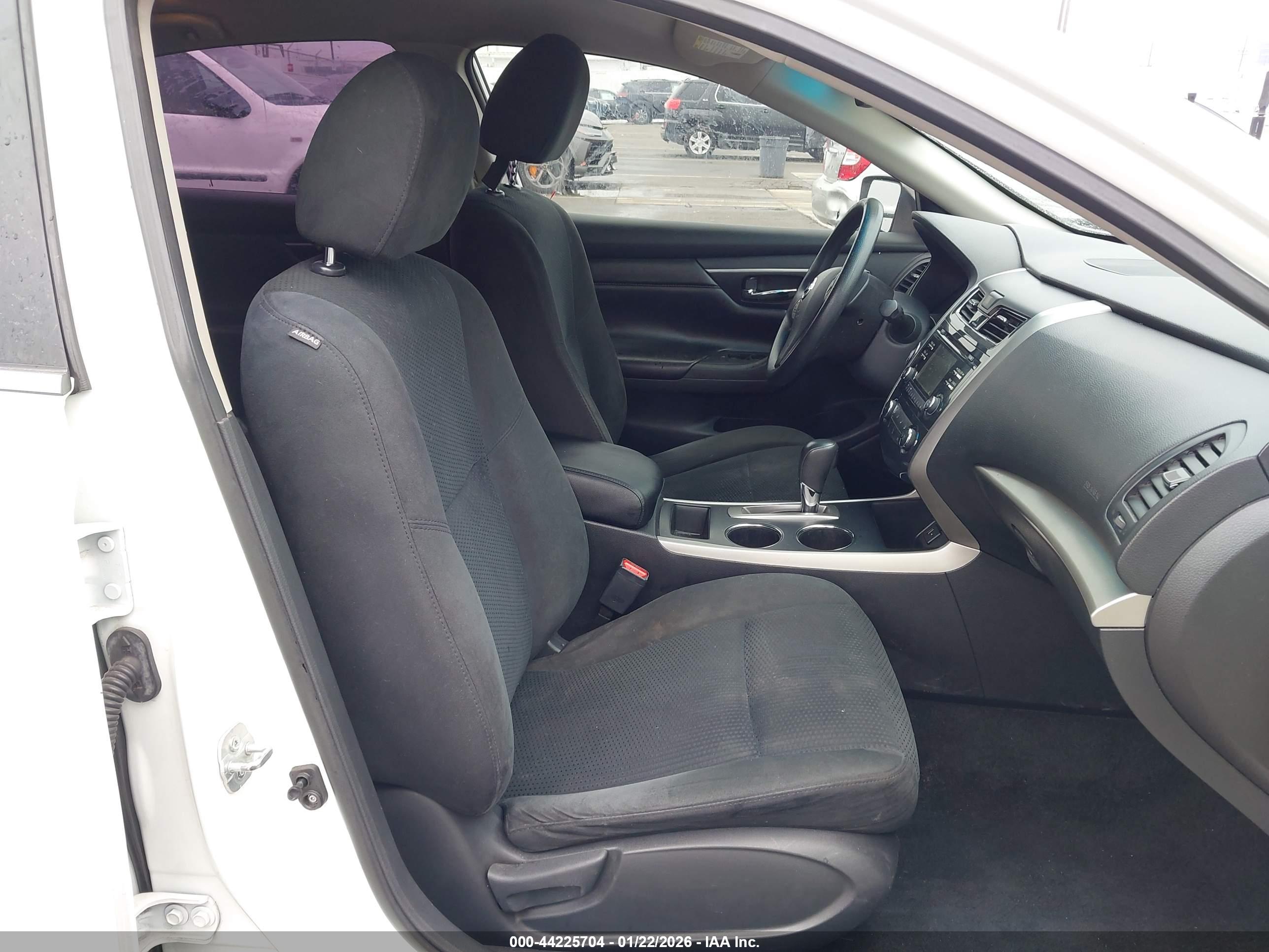 NISSAN ALTIMA image 5