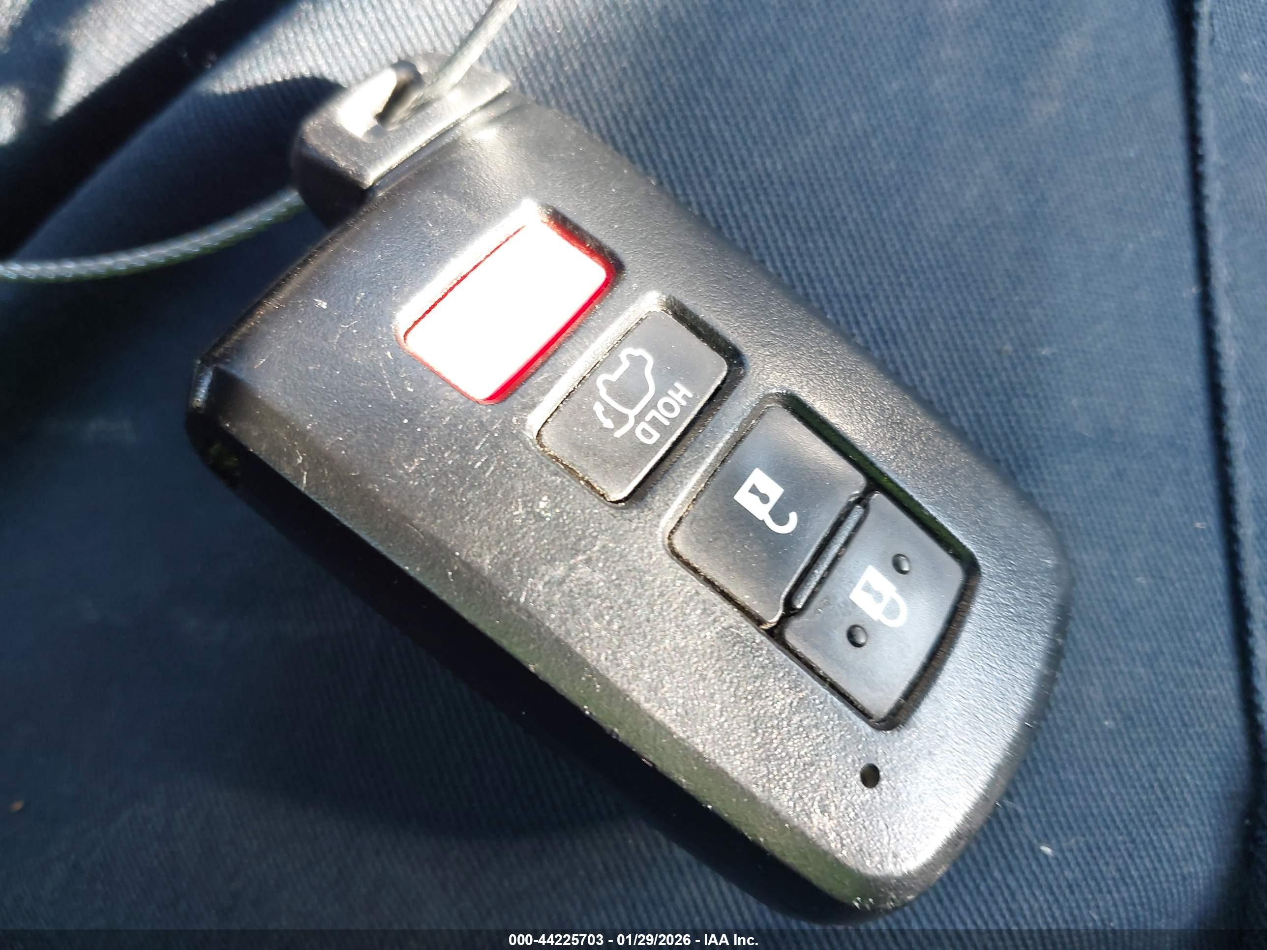 TOYOTA HIGHLANDER image 11