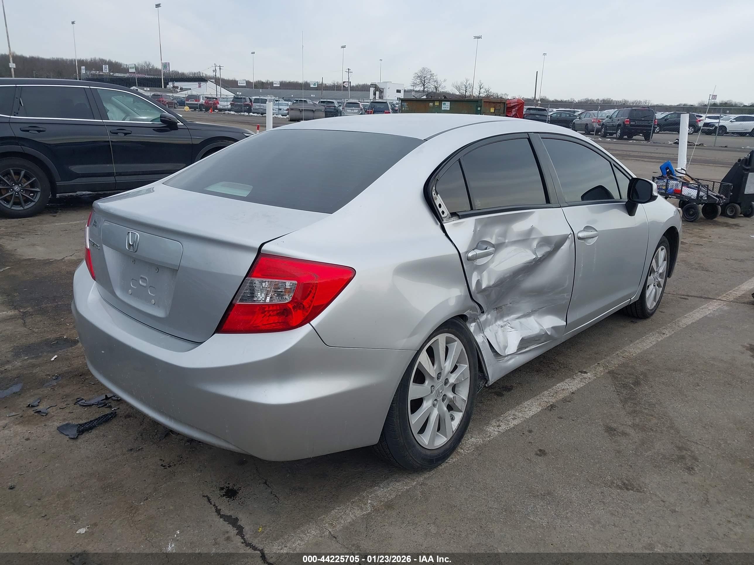 HONDA CIVIC image 4