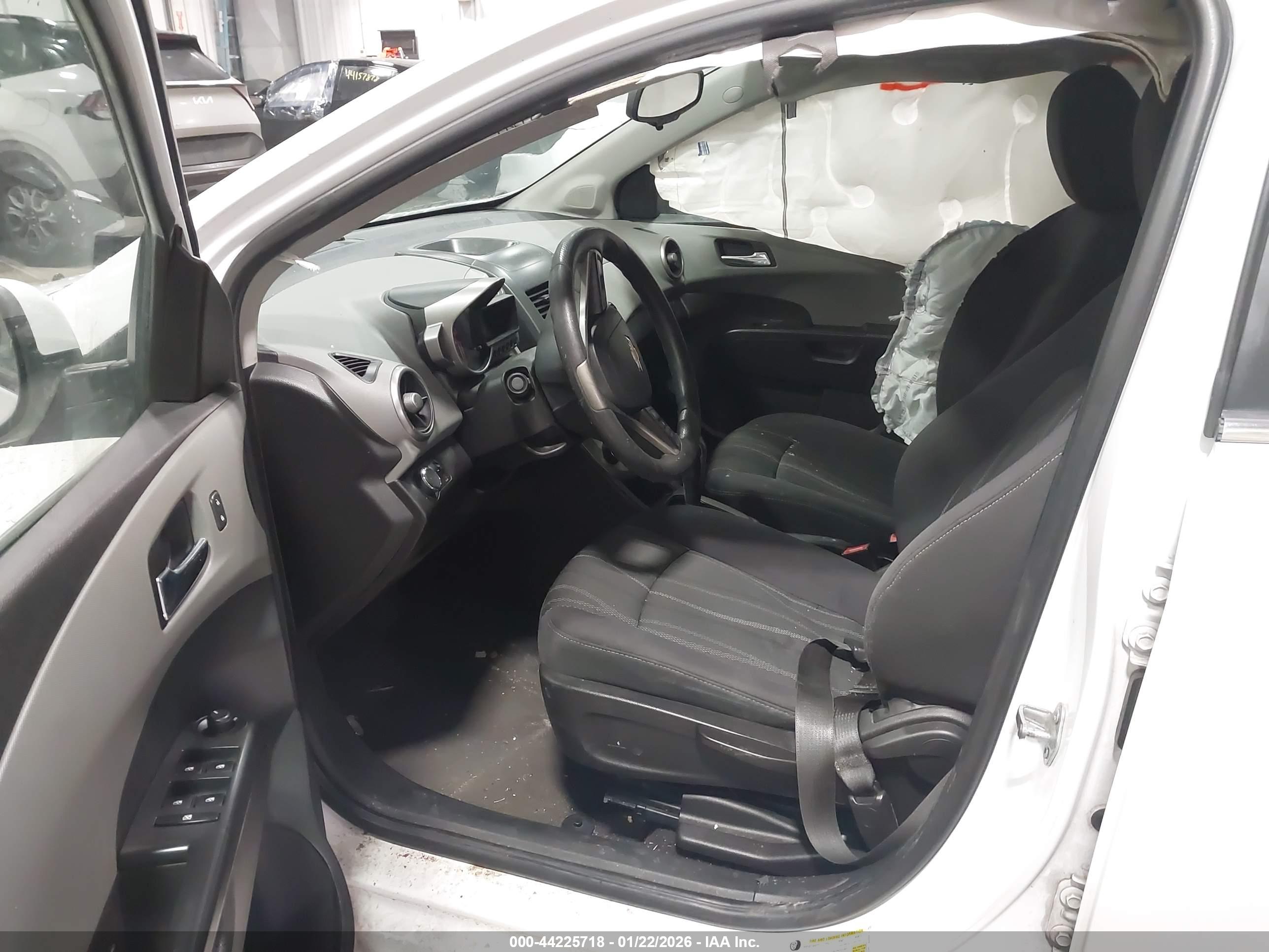 CHEVROLET SONIC image 5