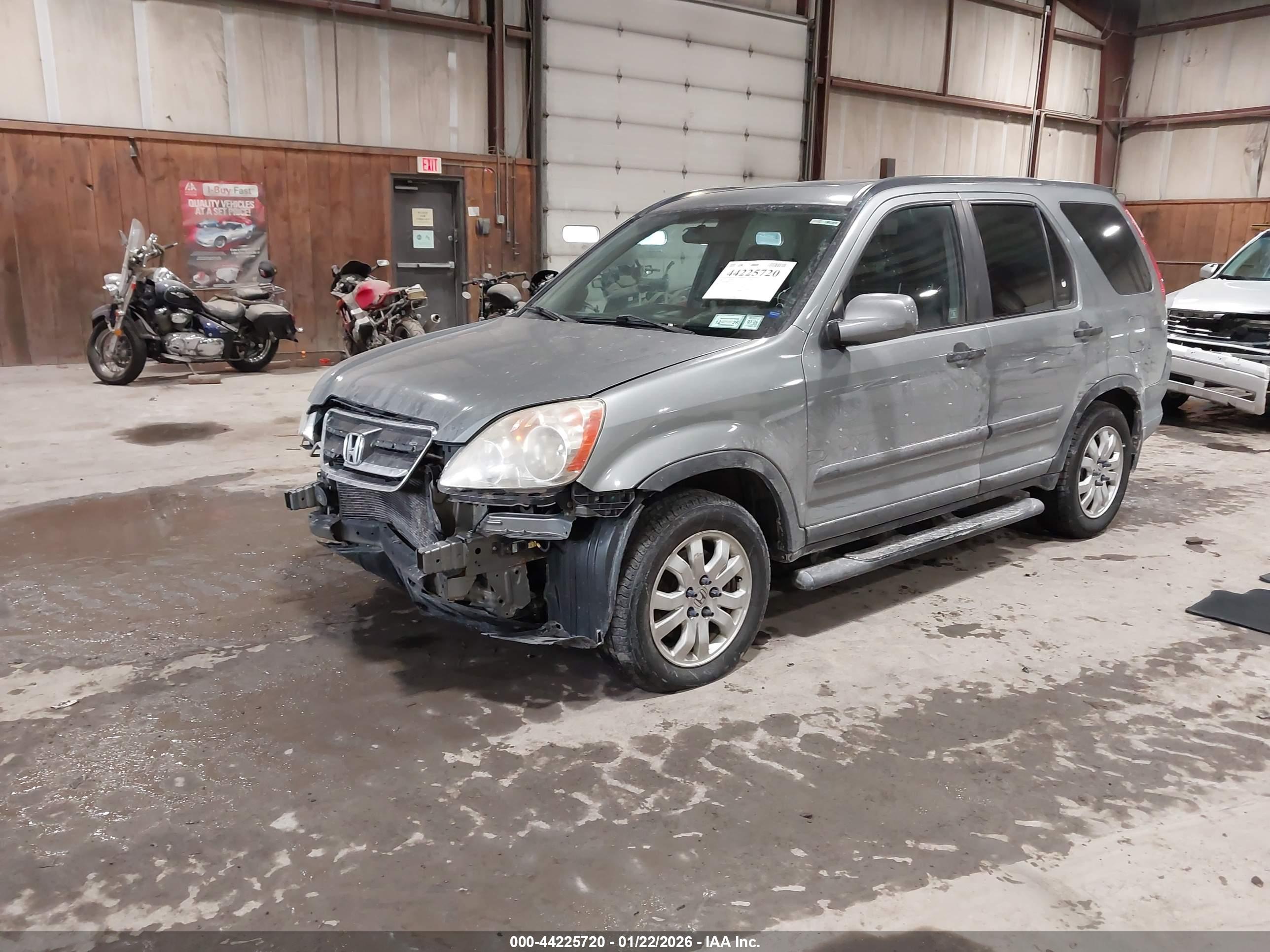 HONDA CR-V image 2