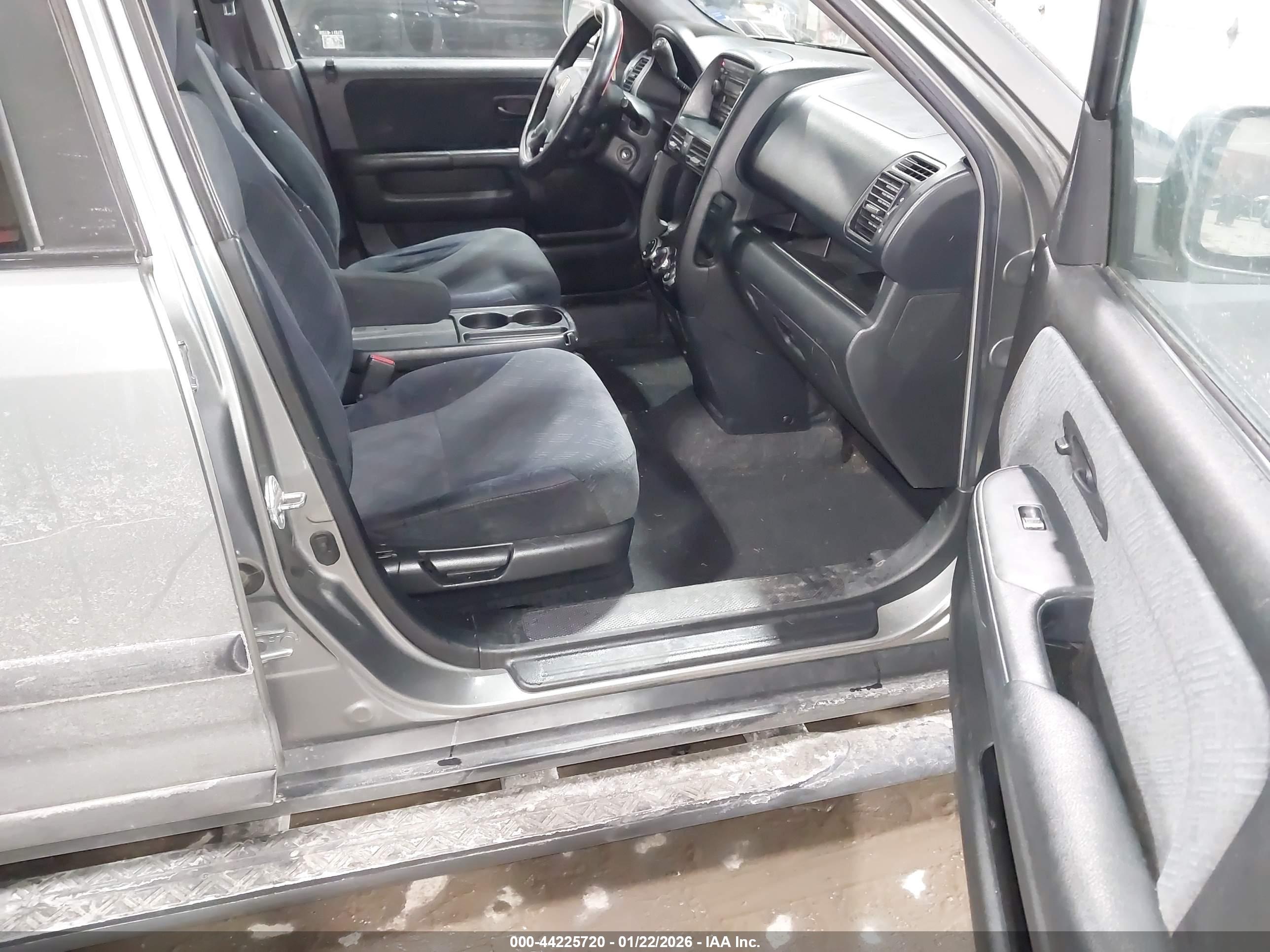 HONDA CR-V image 5
