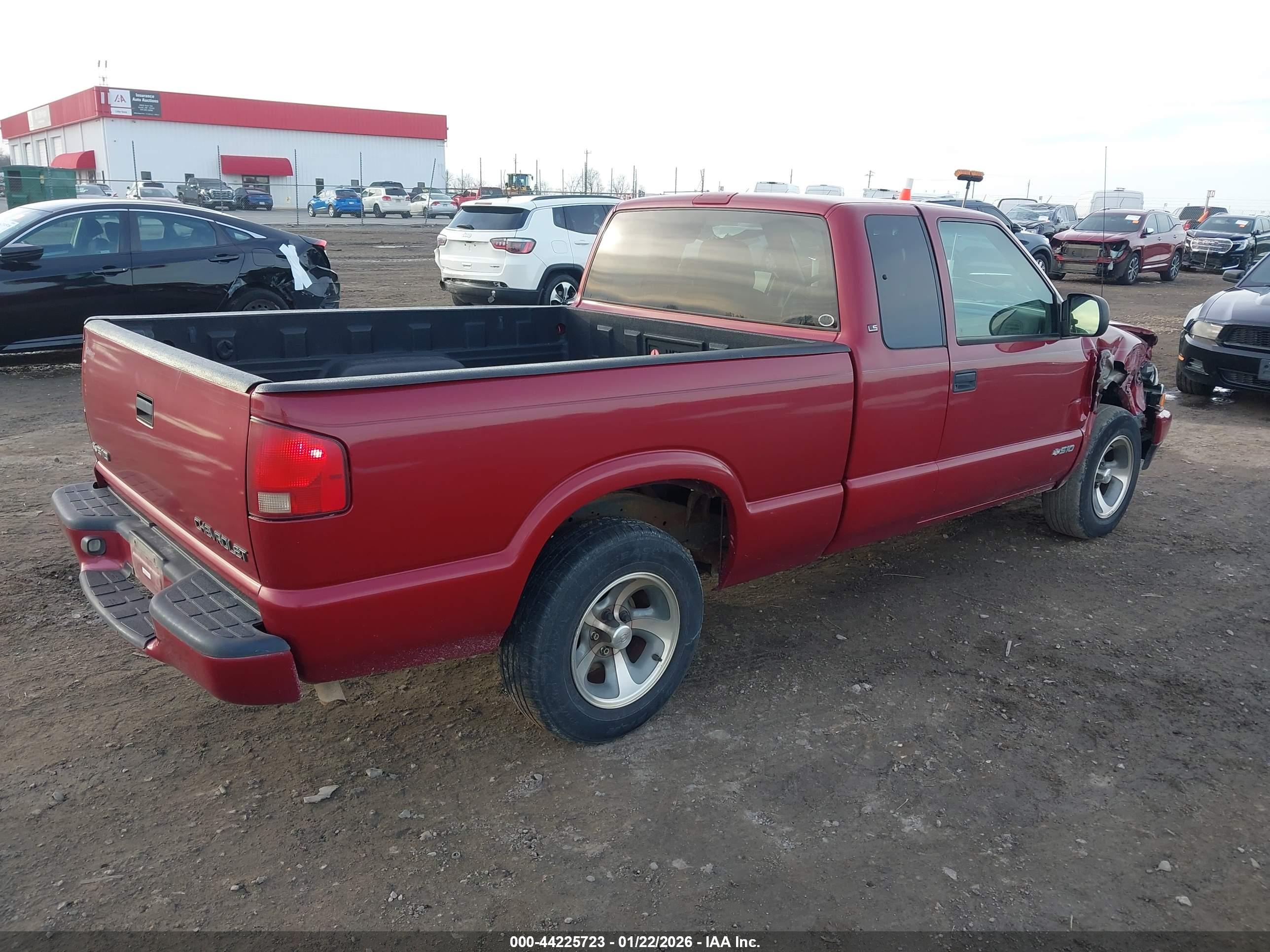 CHEVROLET S-10 image 4