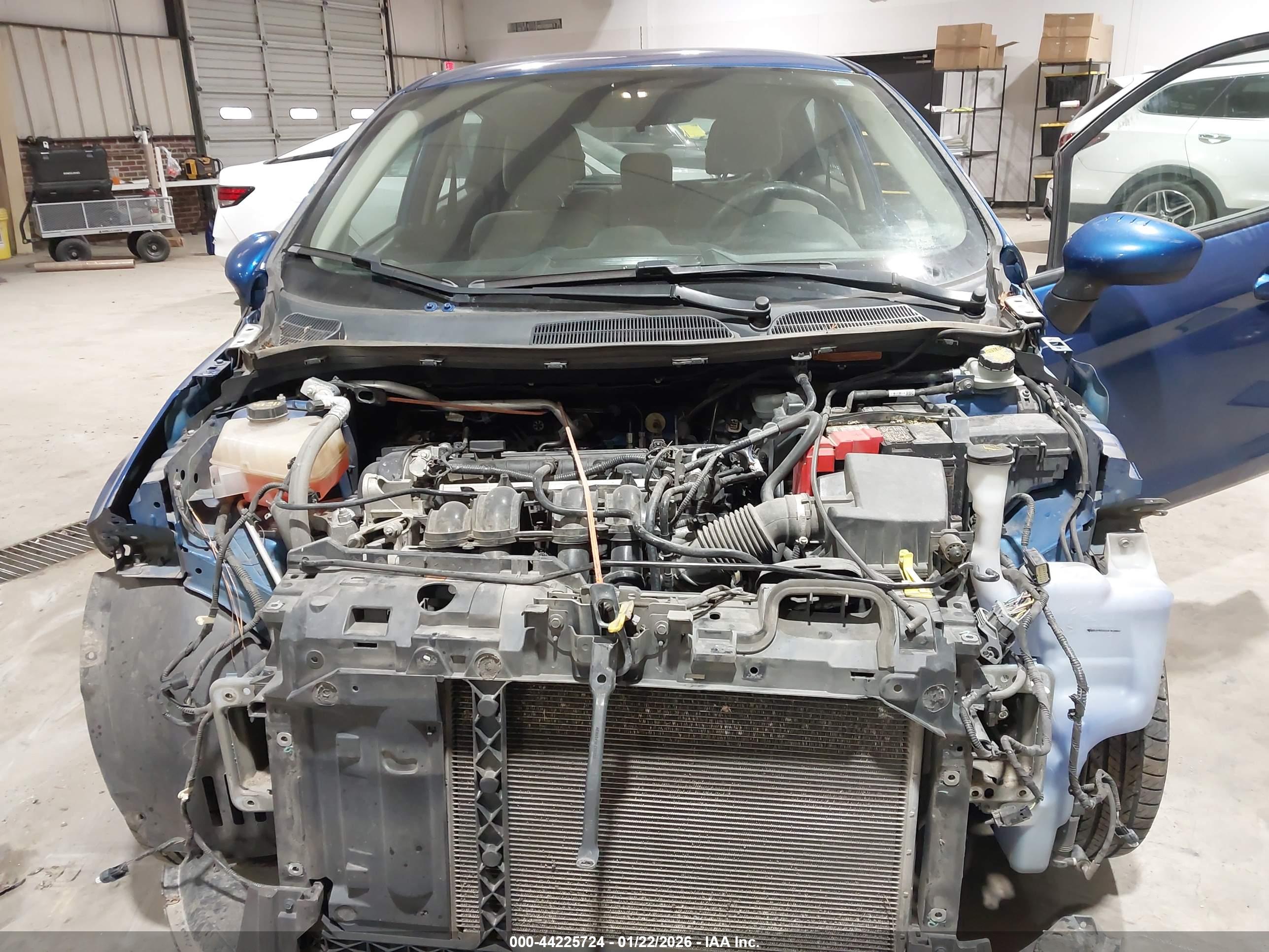 FORD FIESTA image 10