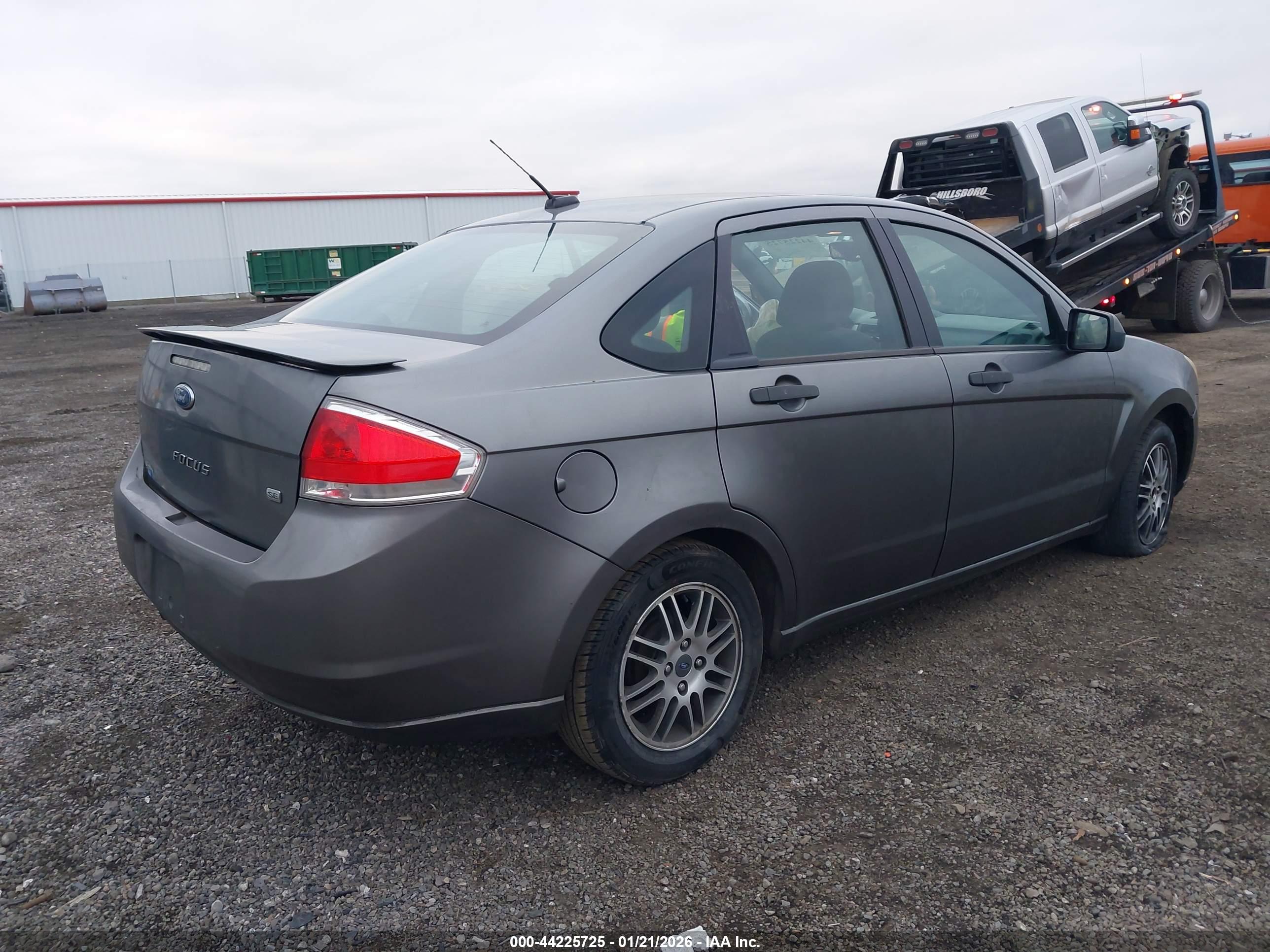 FORD FOCUS image 4
