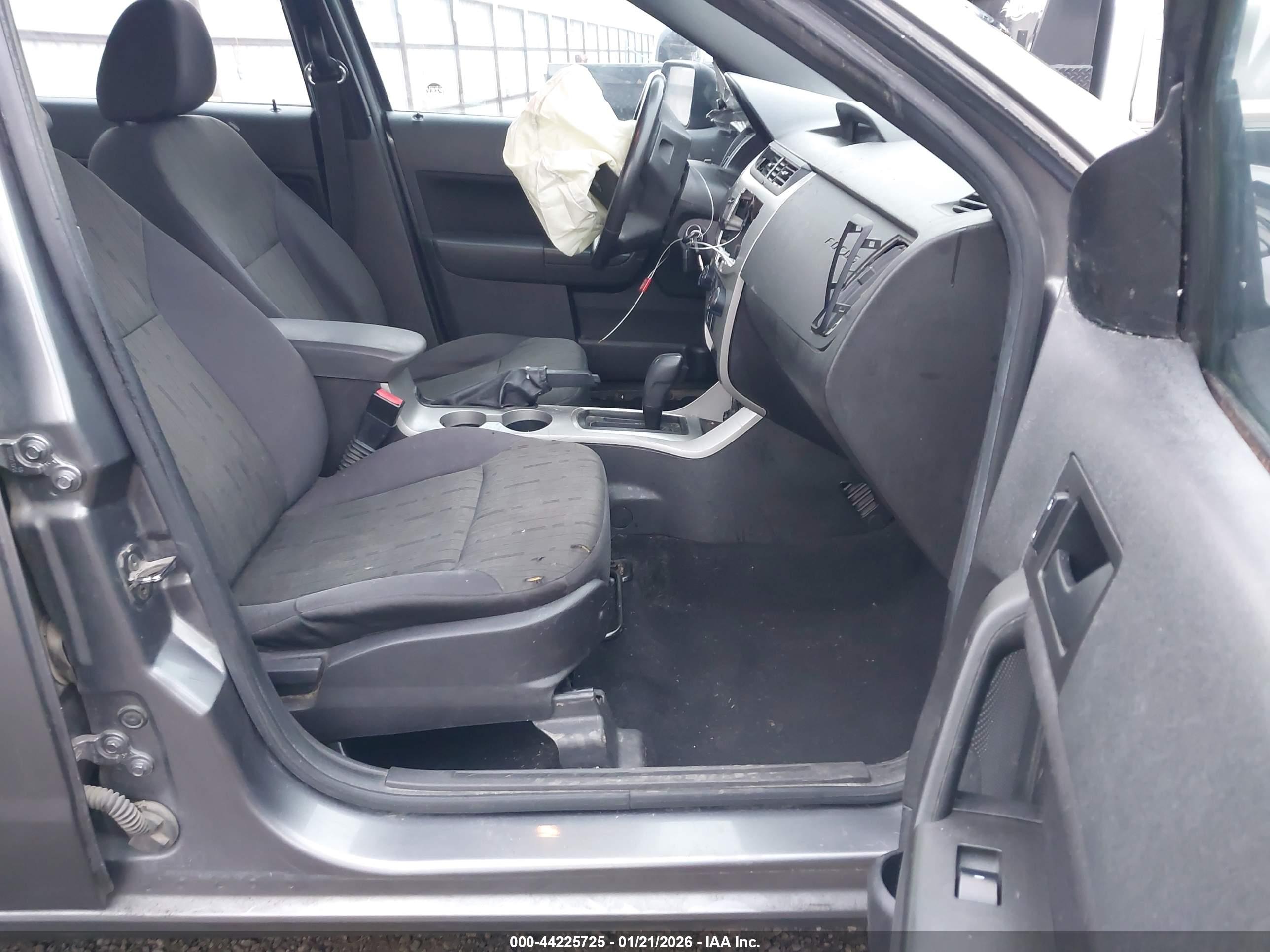 FORD FOCUS image 5
