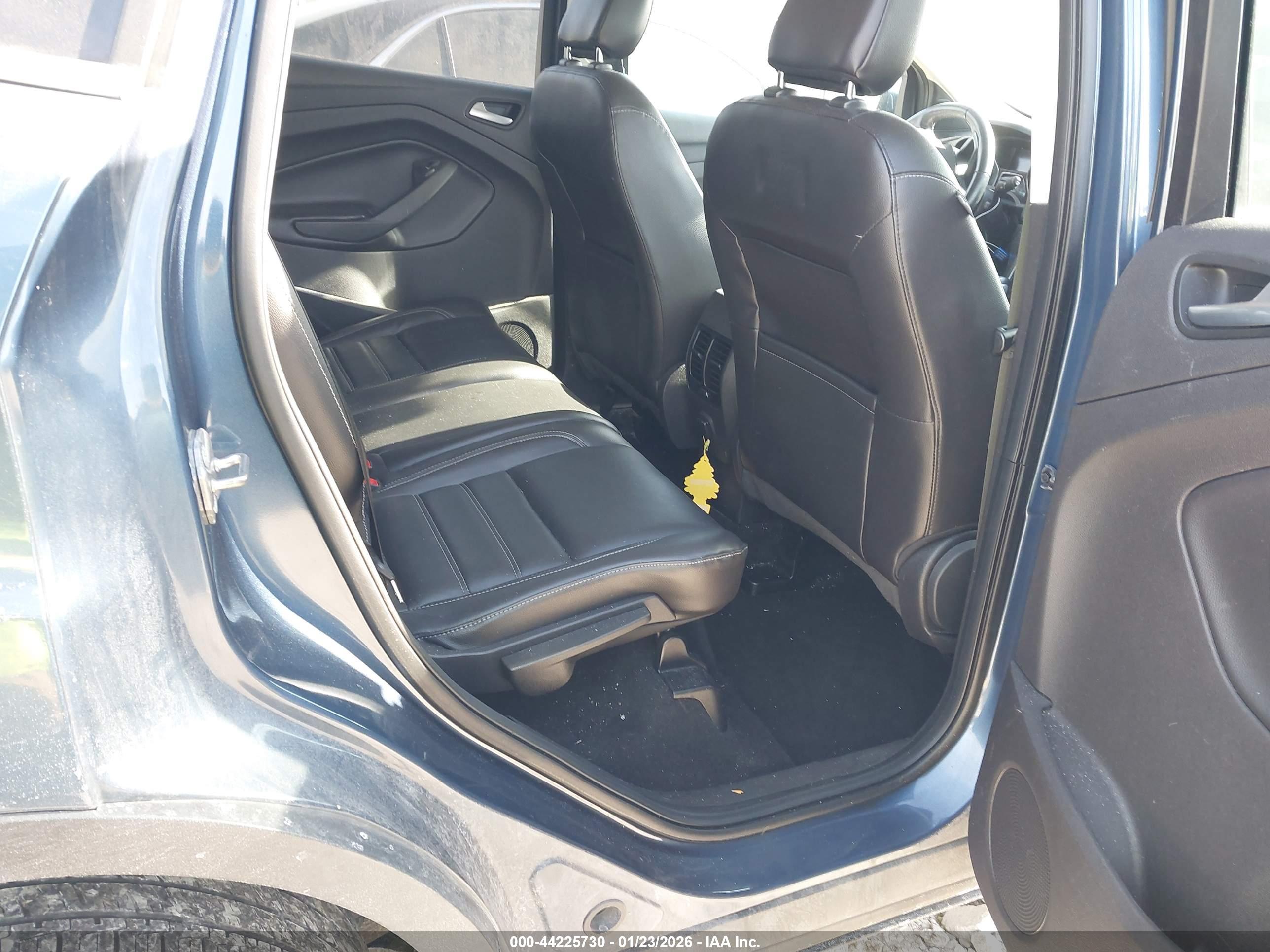 FORD ESCAPE image 8