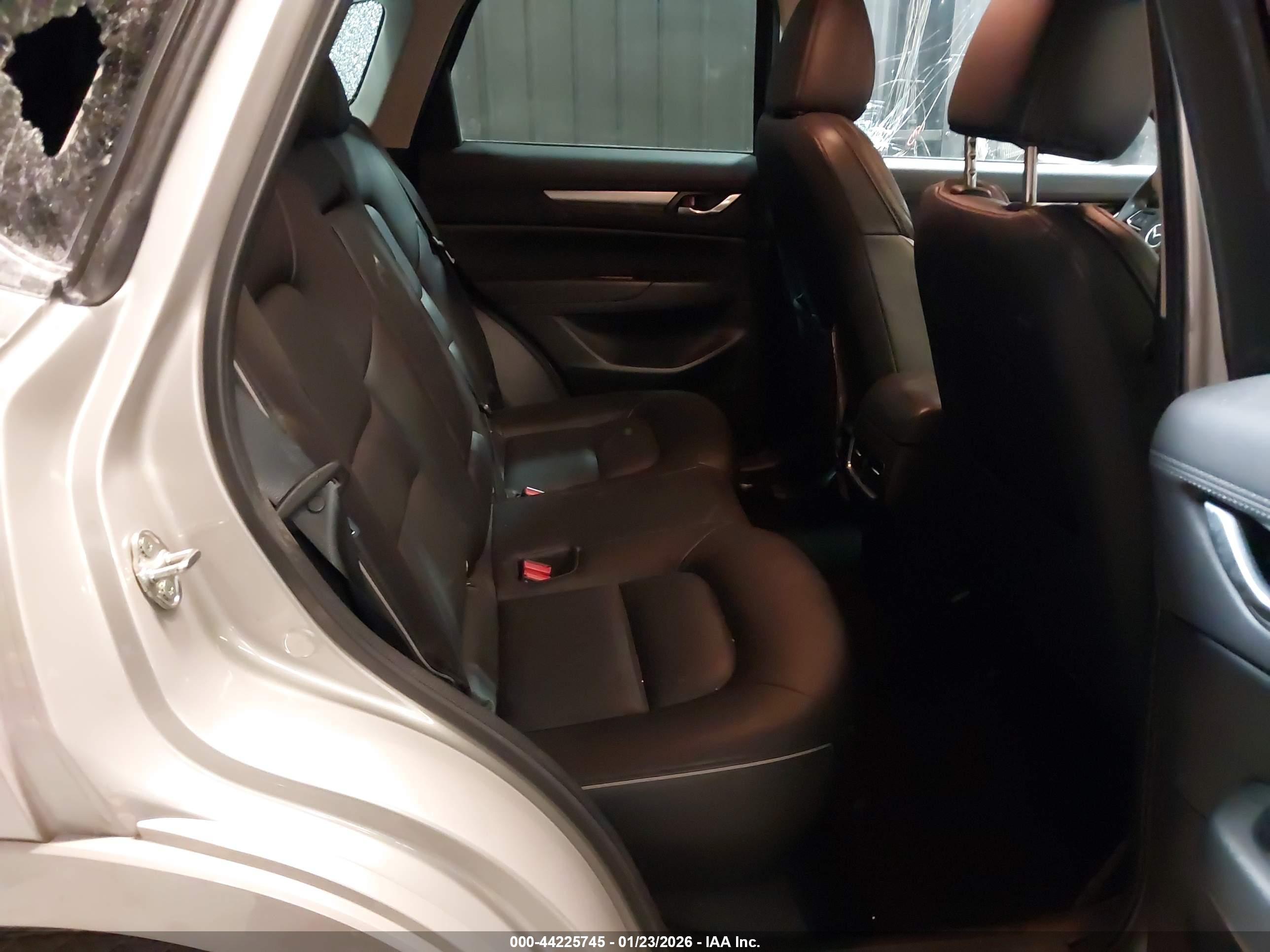 MAZDA CX-5 image 8