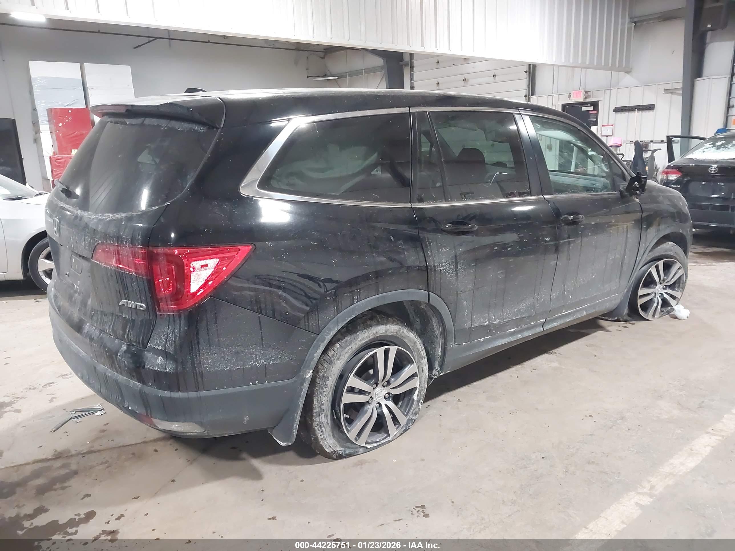 HONDA PILOT image 4