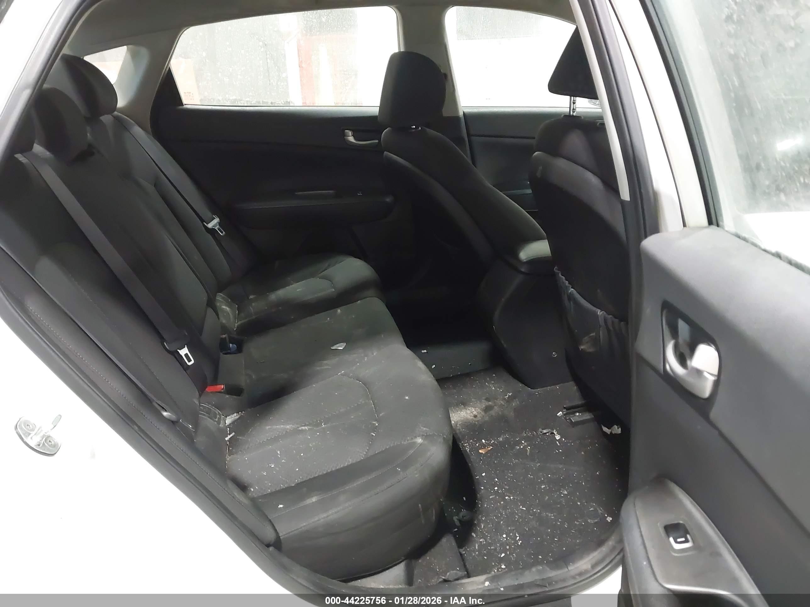 KIA OPTIMA image 8