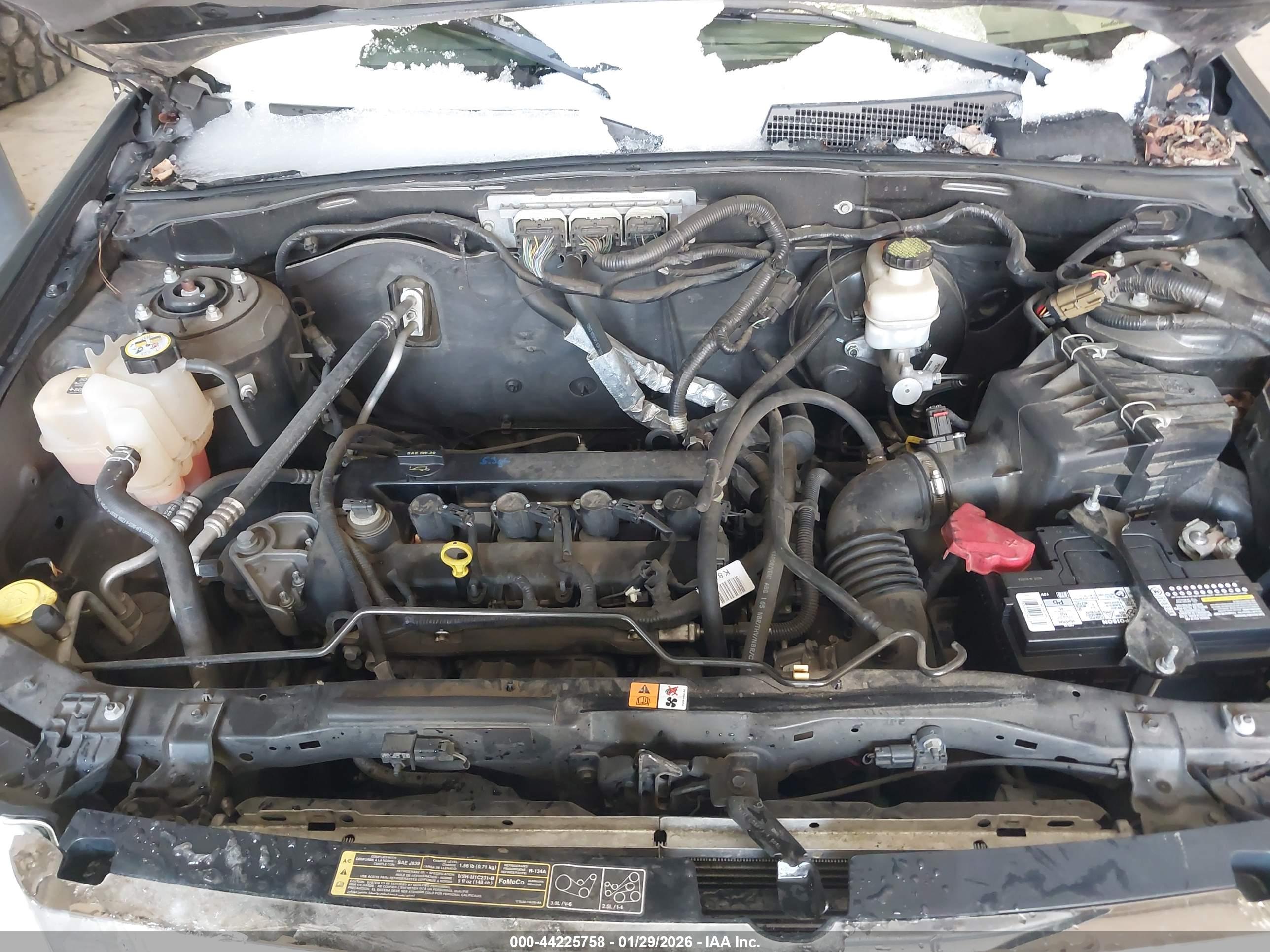 FORD ESCAPE image 10