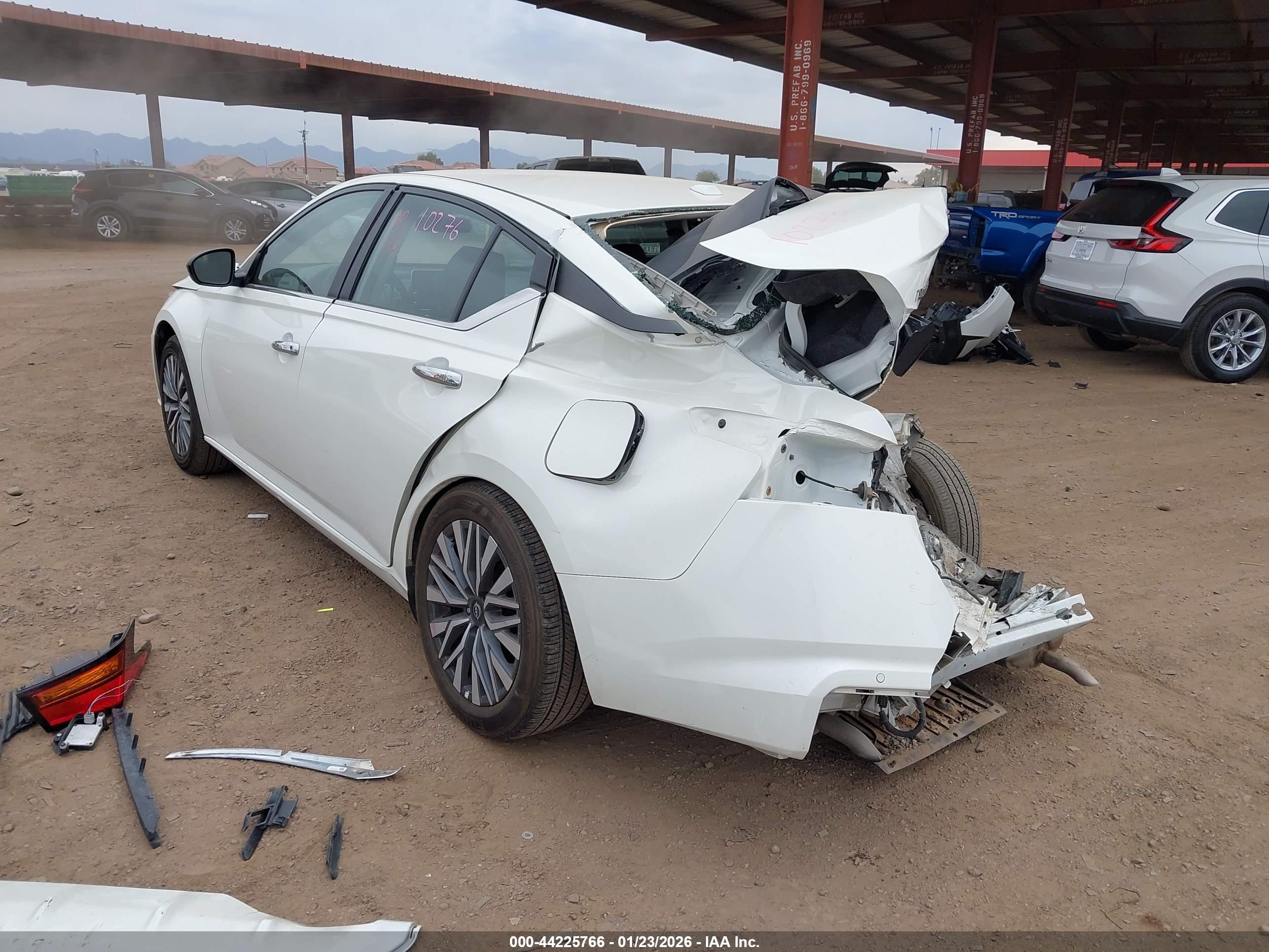 NISSAN ALTIMA image 3
