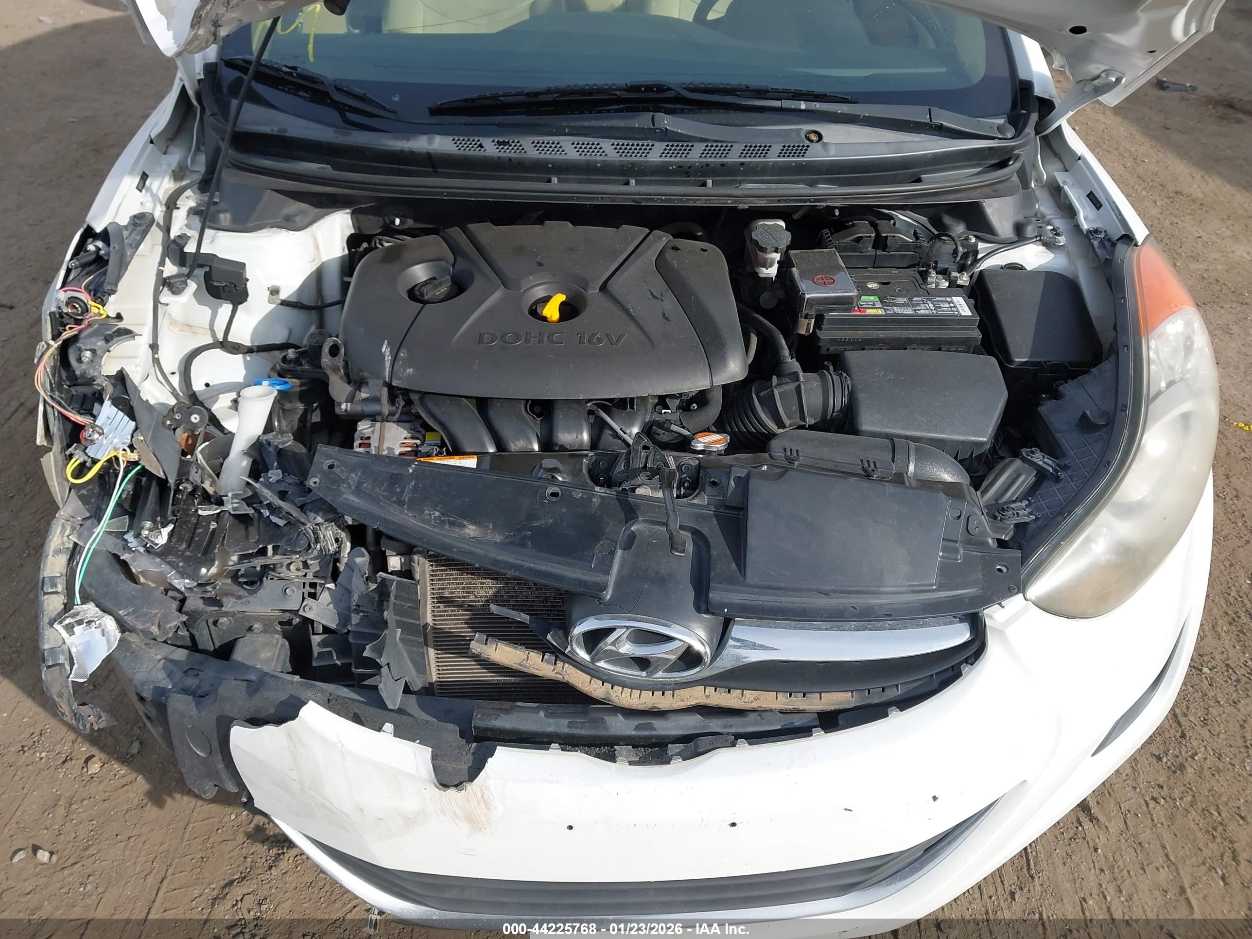 HYUNDAI ELANTRA image 10