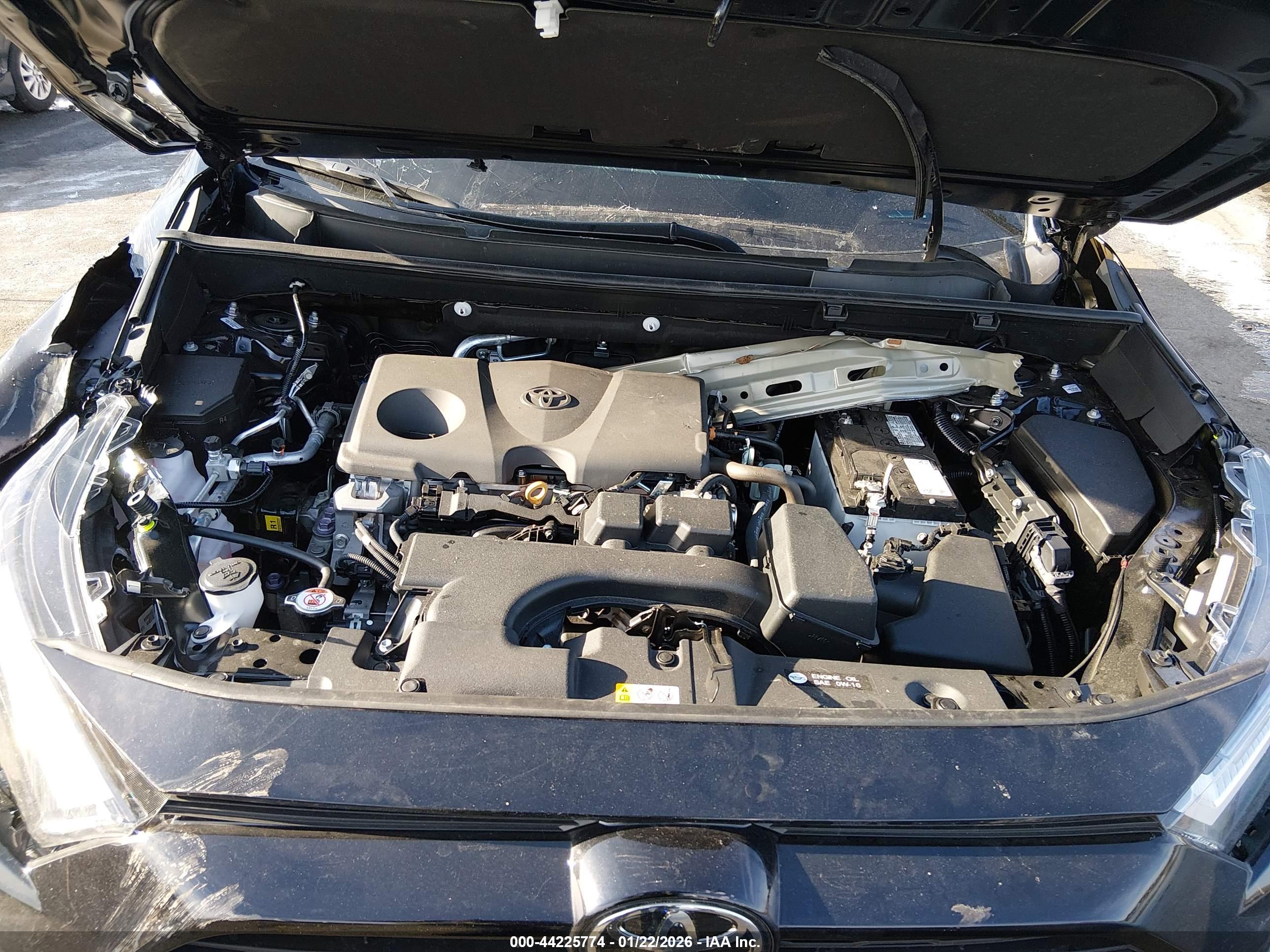 TOYOTA RAV4 image 10