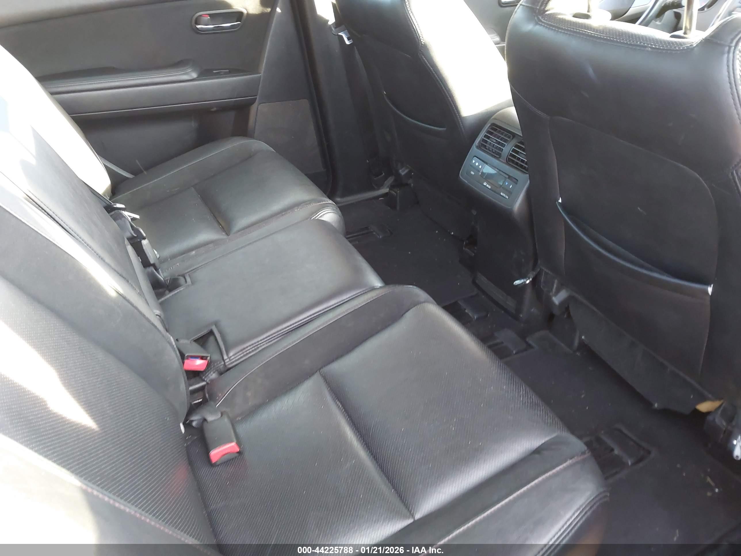 MAZDA CX-9 image 8