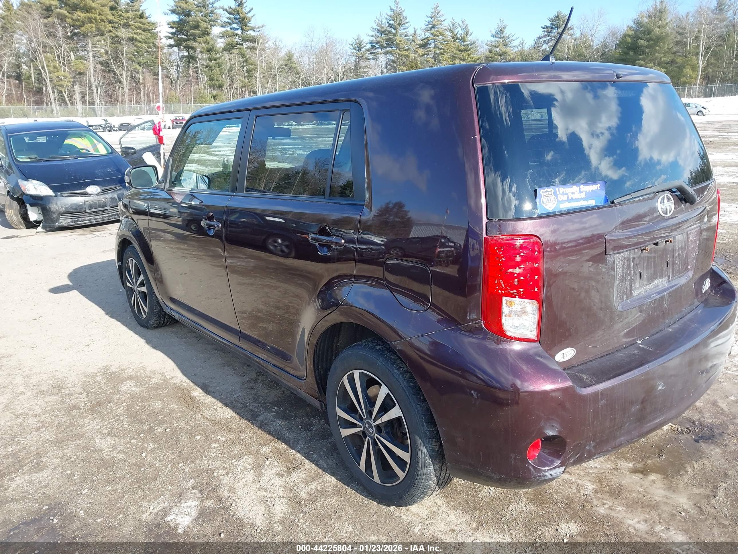 SCION XB image 3