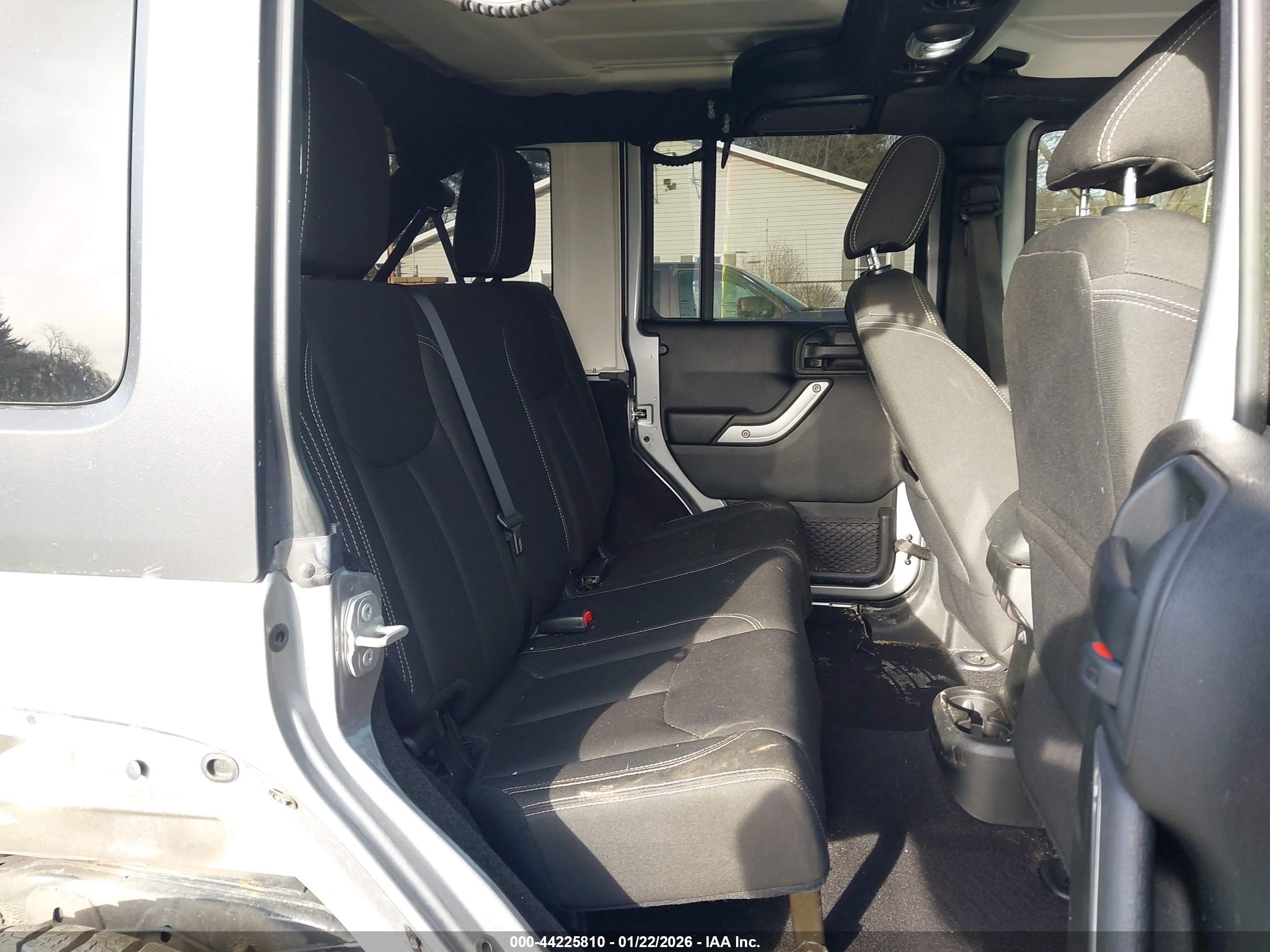 JEEP WRANGLER image 8