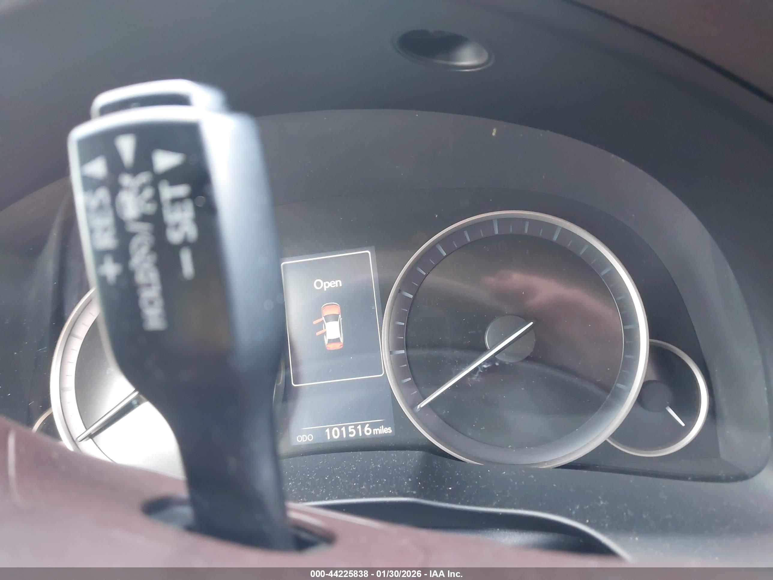 LEXUS ES image 7