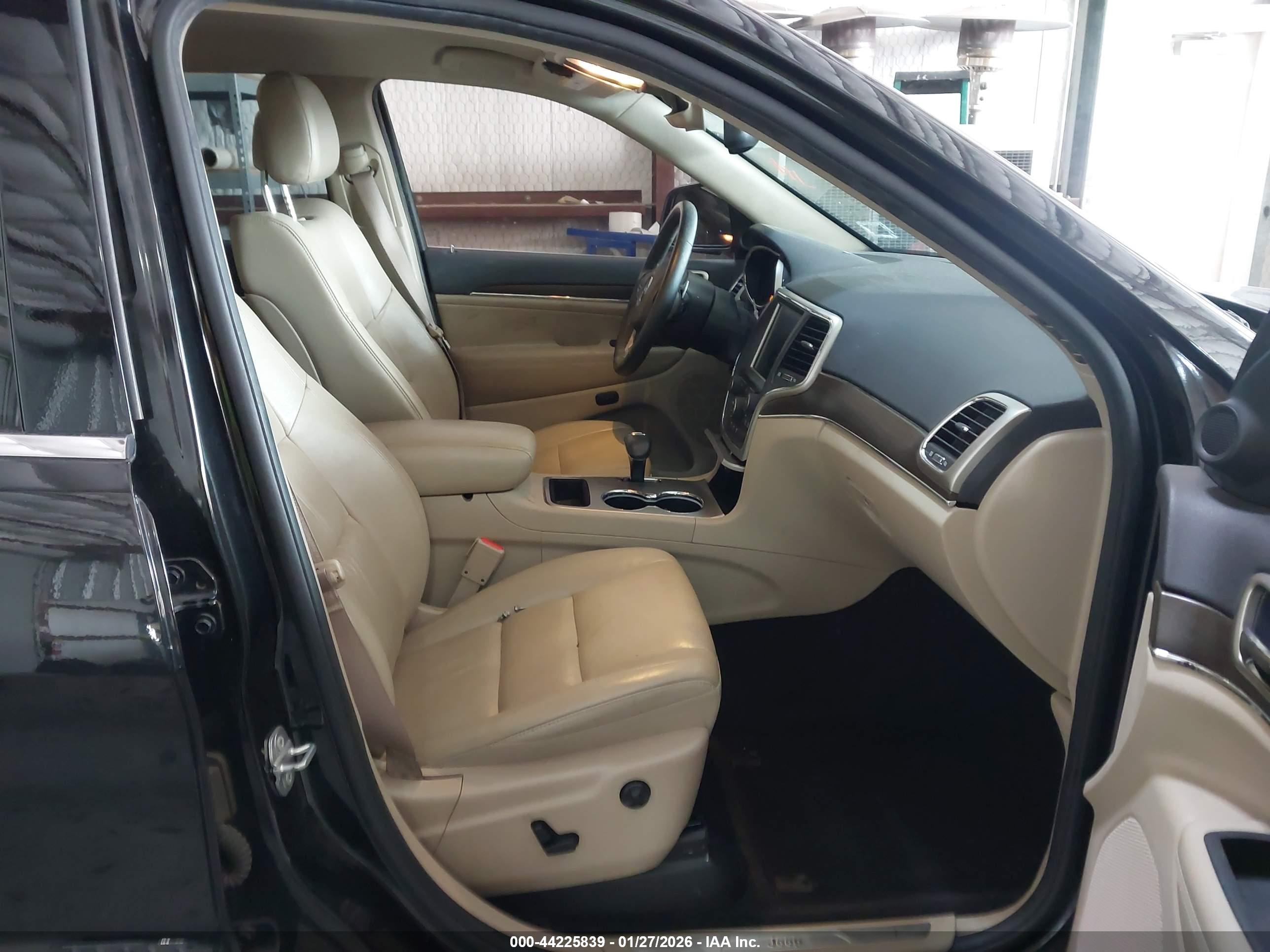 JEEP GRAND image 5