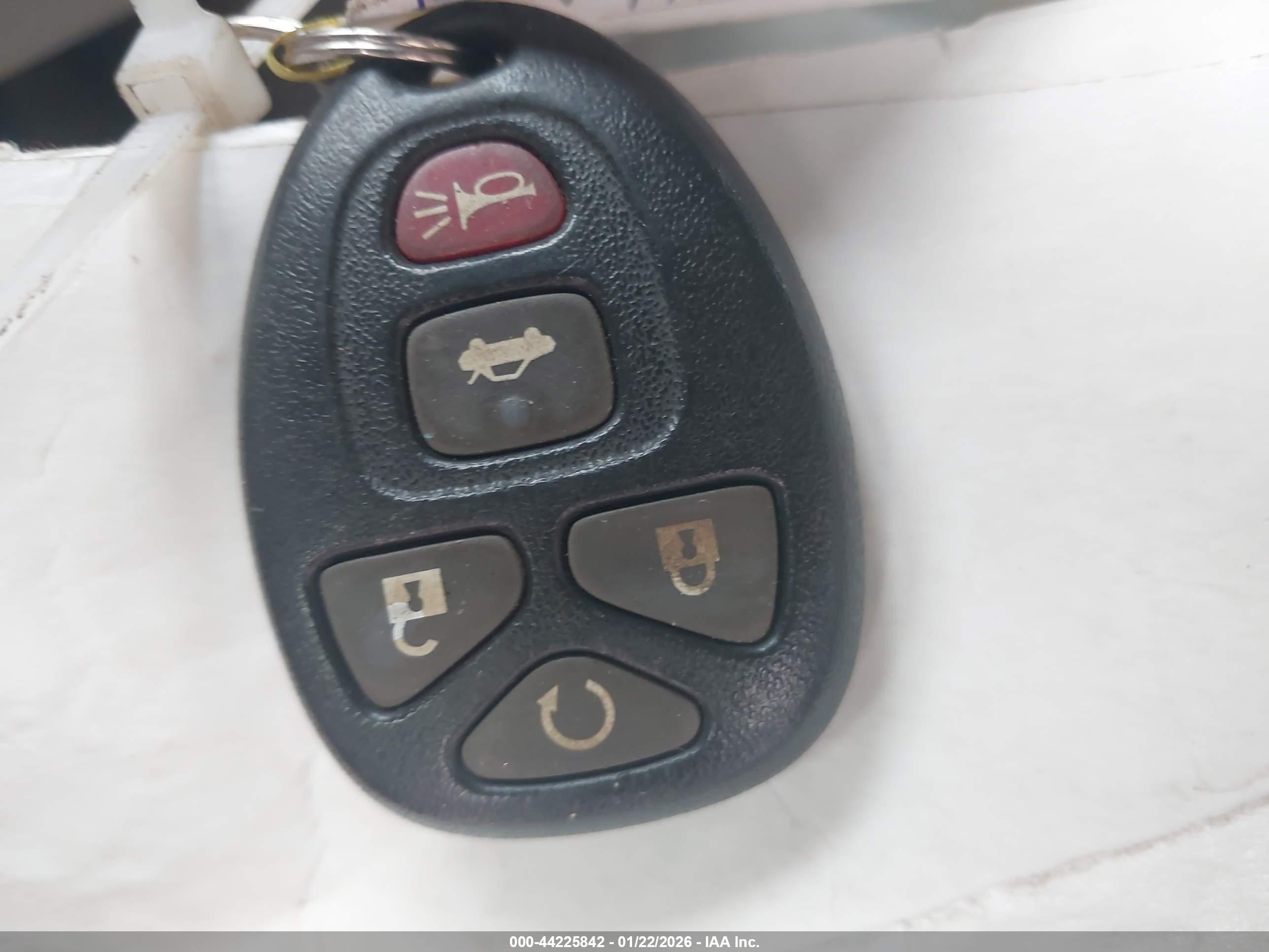 BUICK LUCERNE image 11