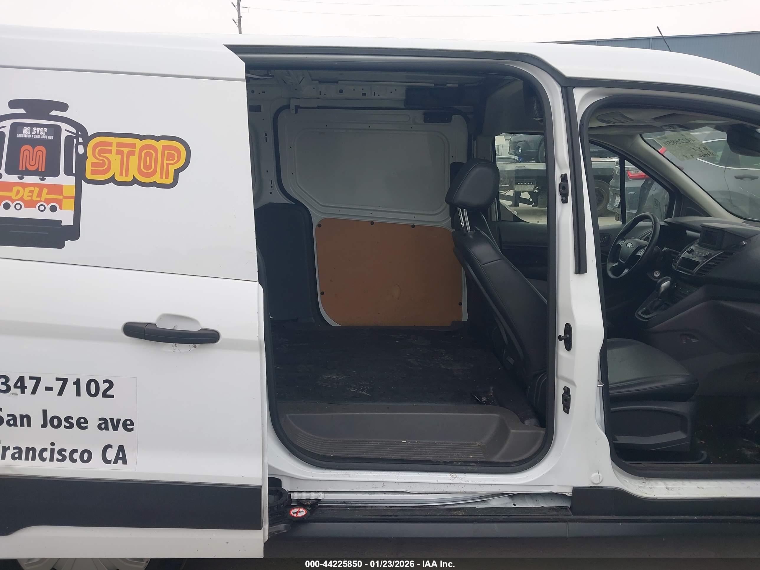 FORD TRANSIT image 8