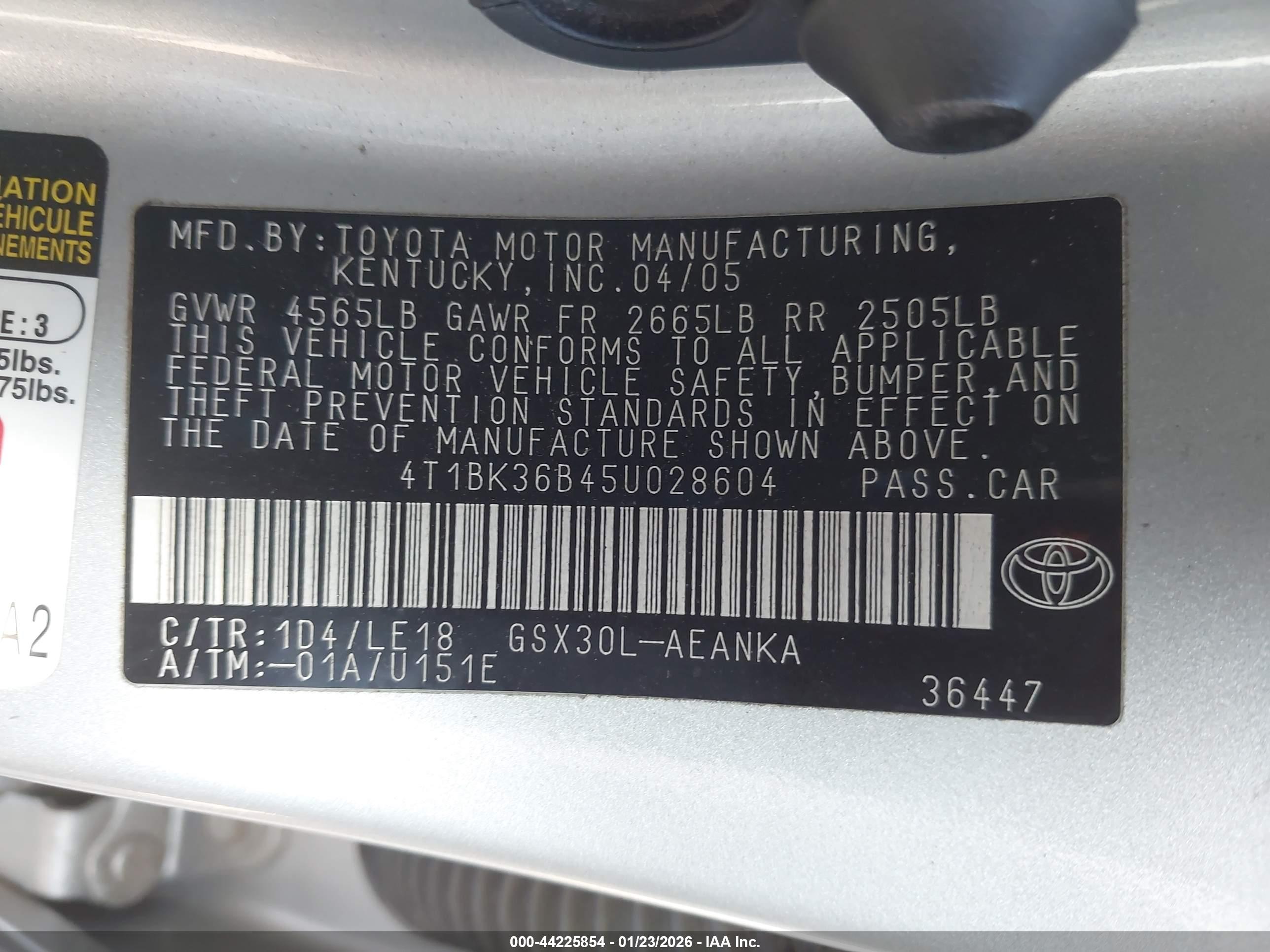 TOYOTA AVALON image 9