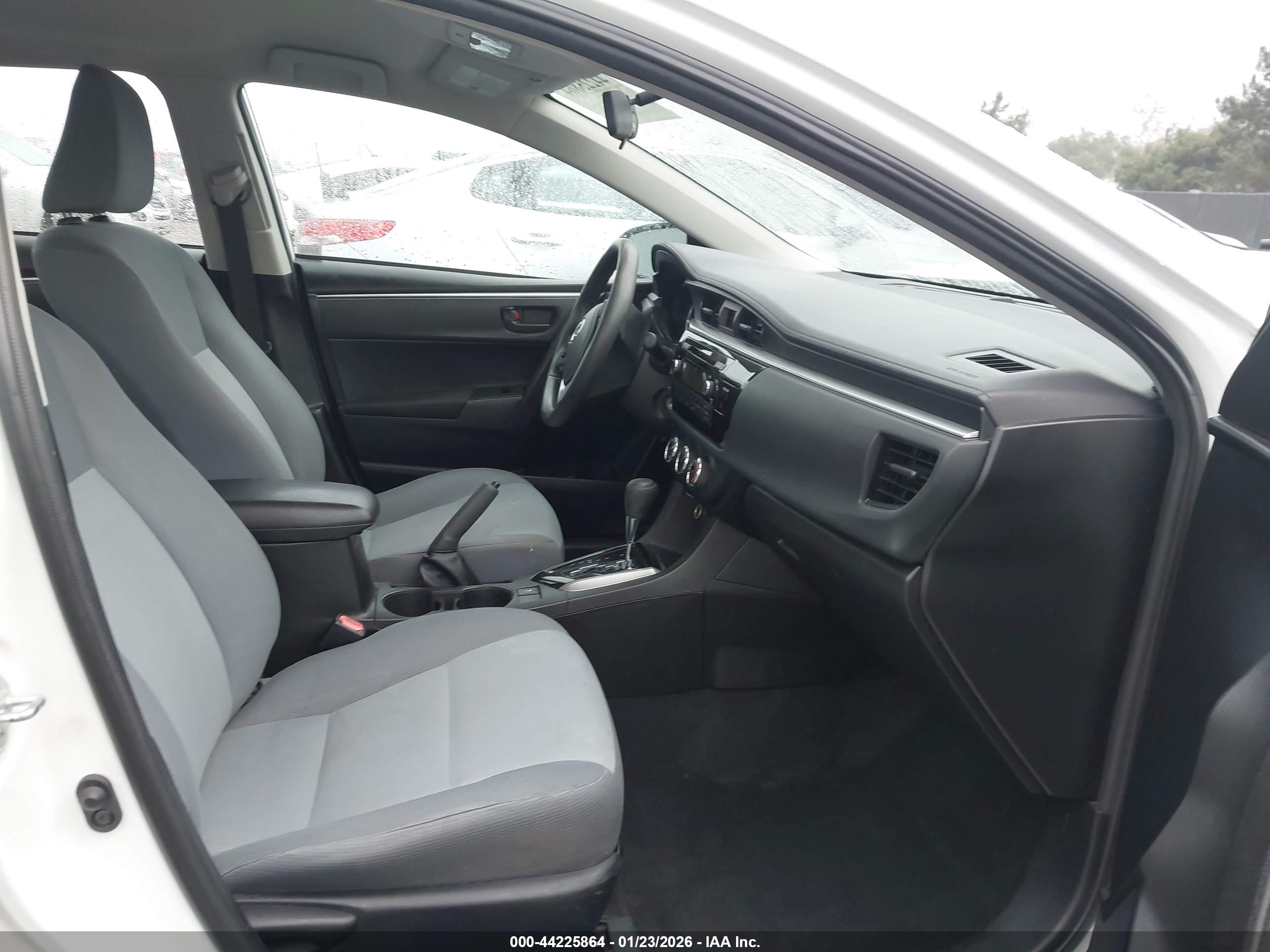 TOYOTA COROLLA image 5
