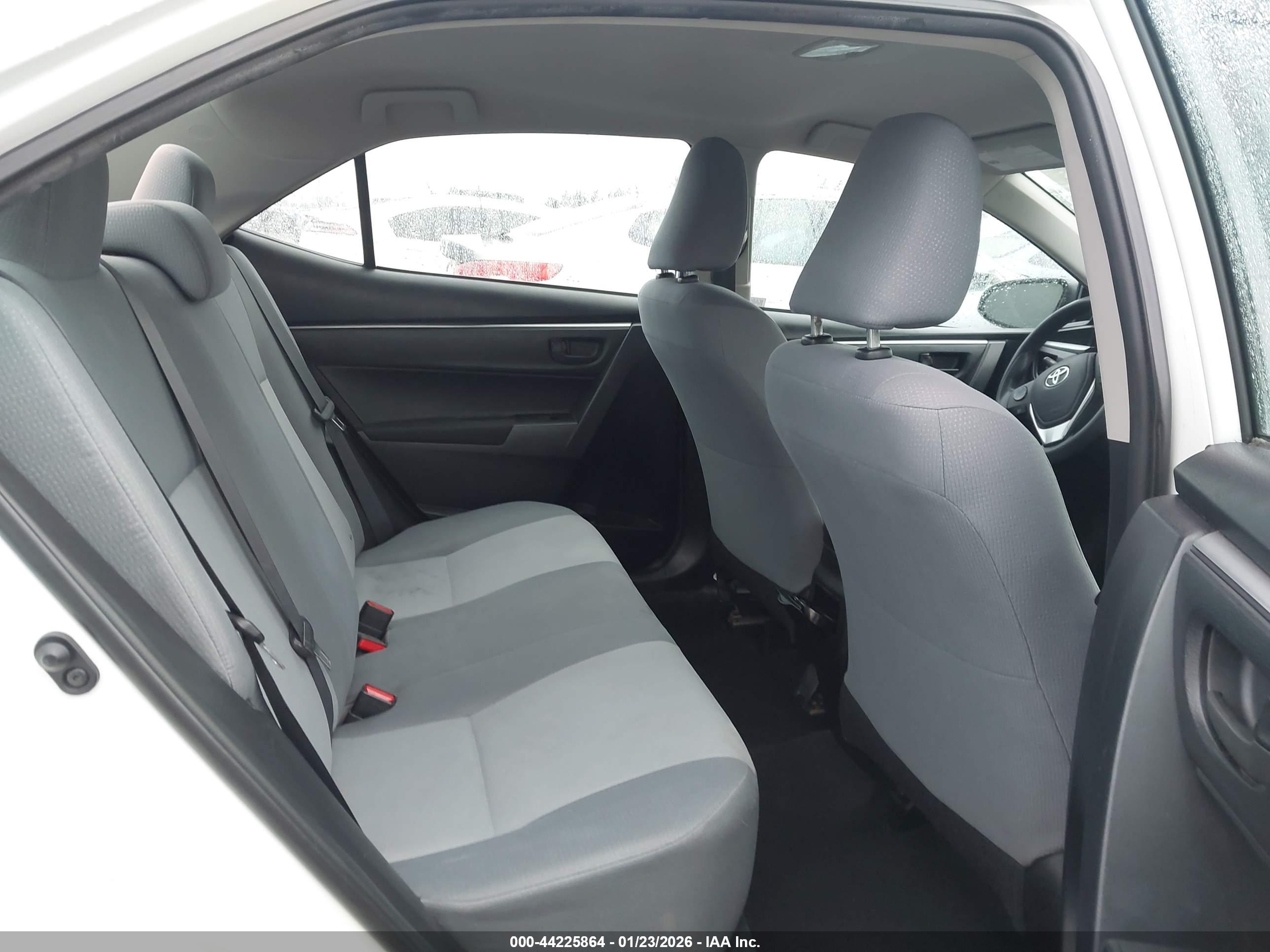 TOYOTA COROLLA image 8