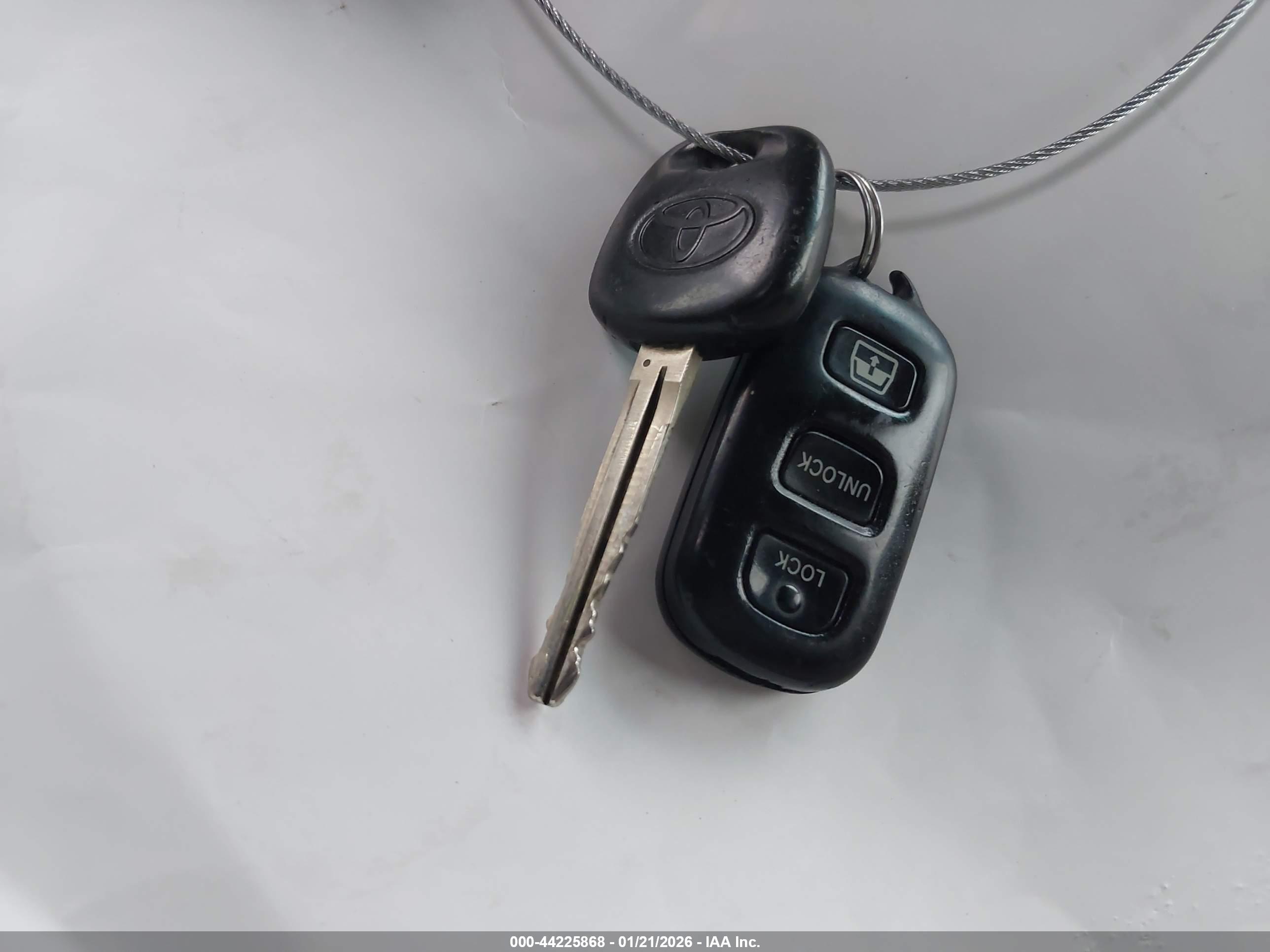 TOYOTA 4RUNNER image 11