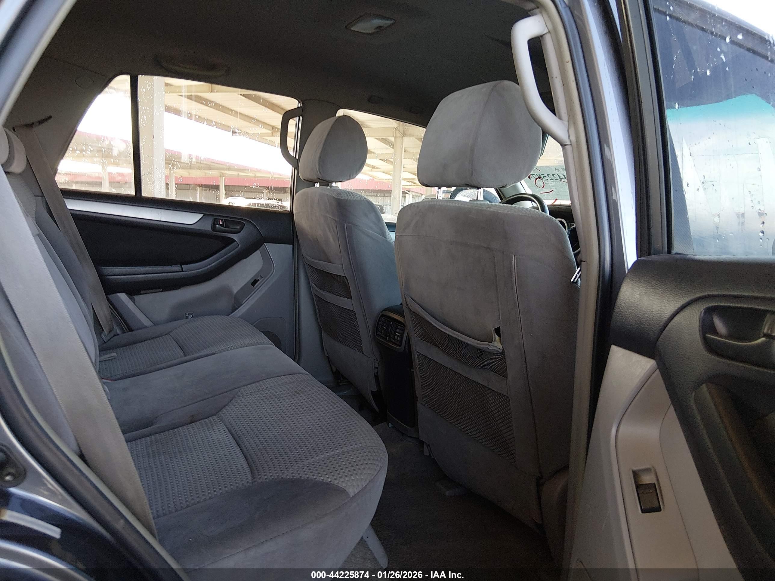 TOYOTA 4RUNNER image 8