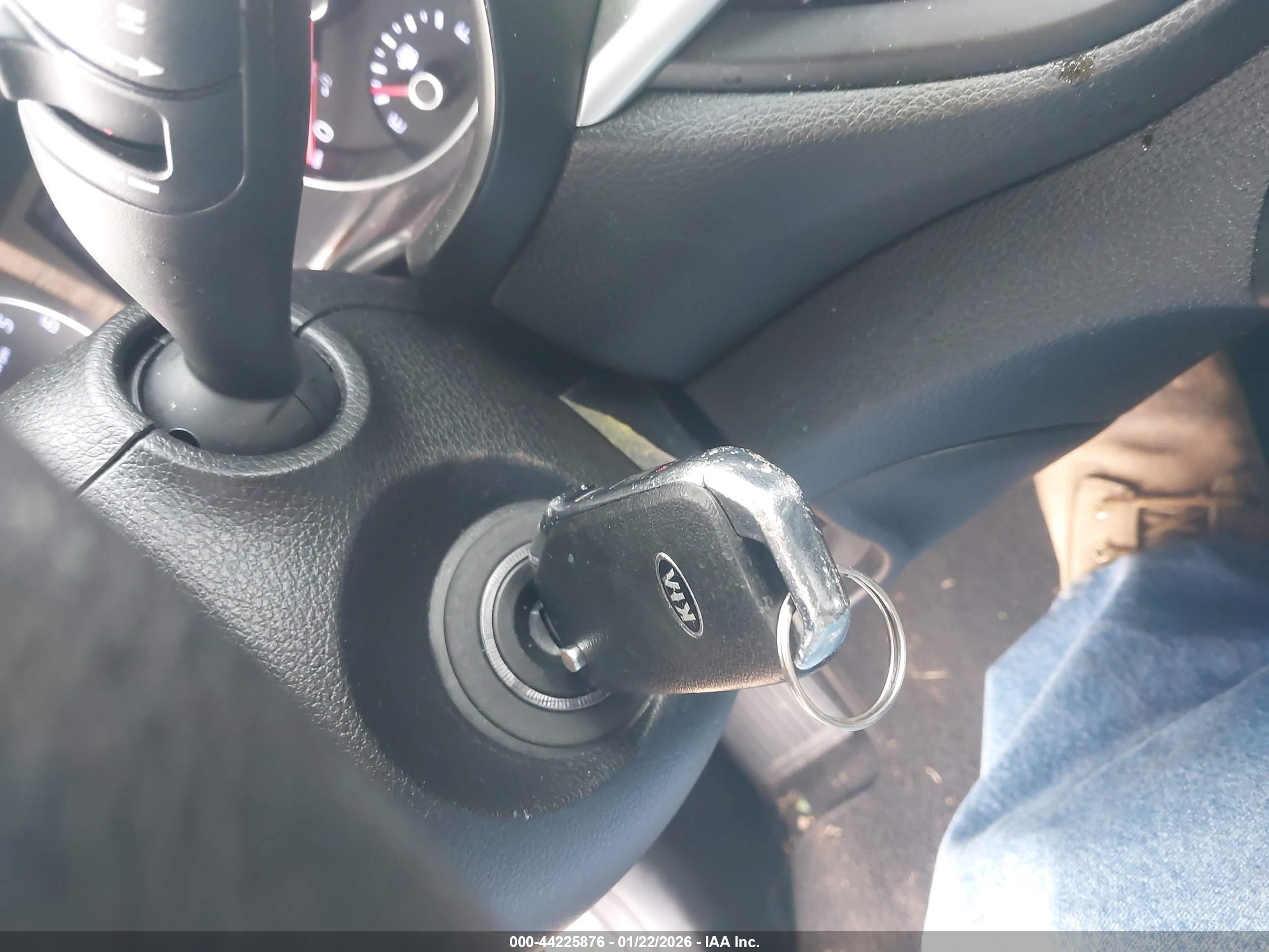 KIA FORTE image 11