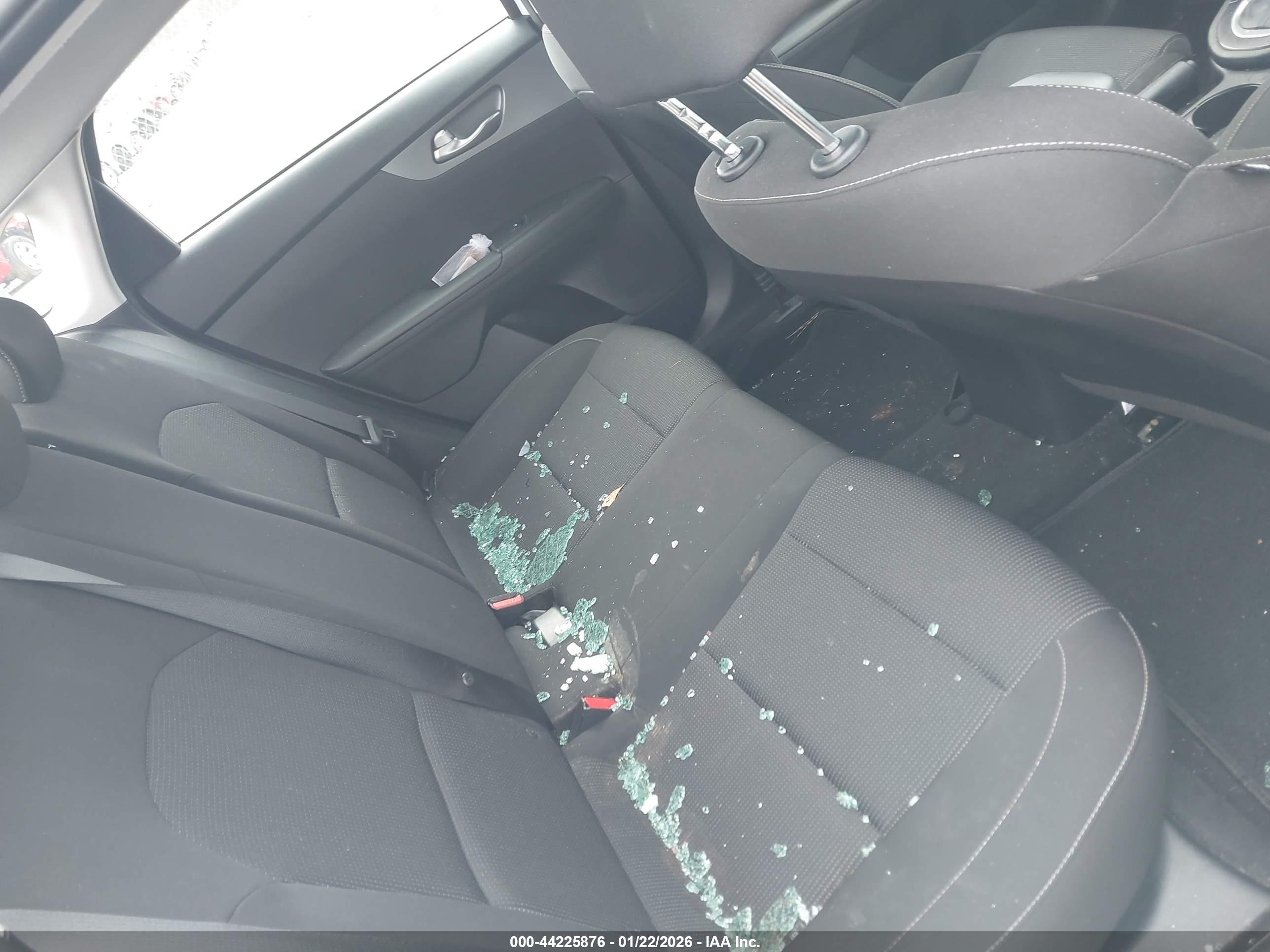 KIA FORTE image 8