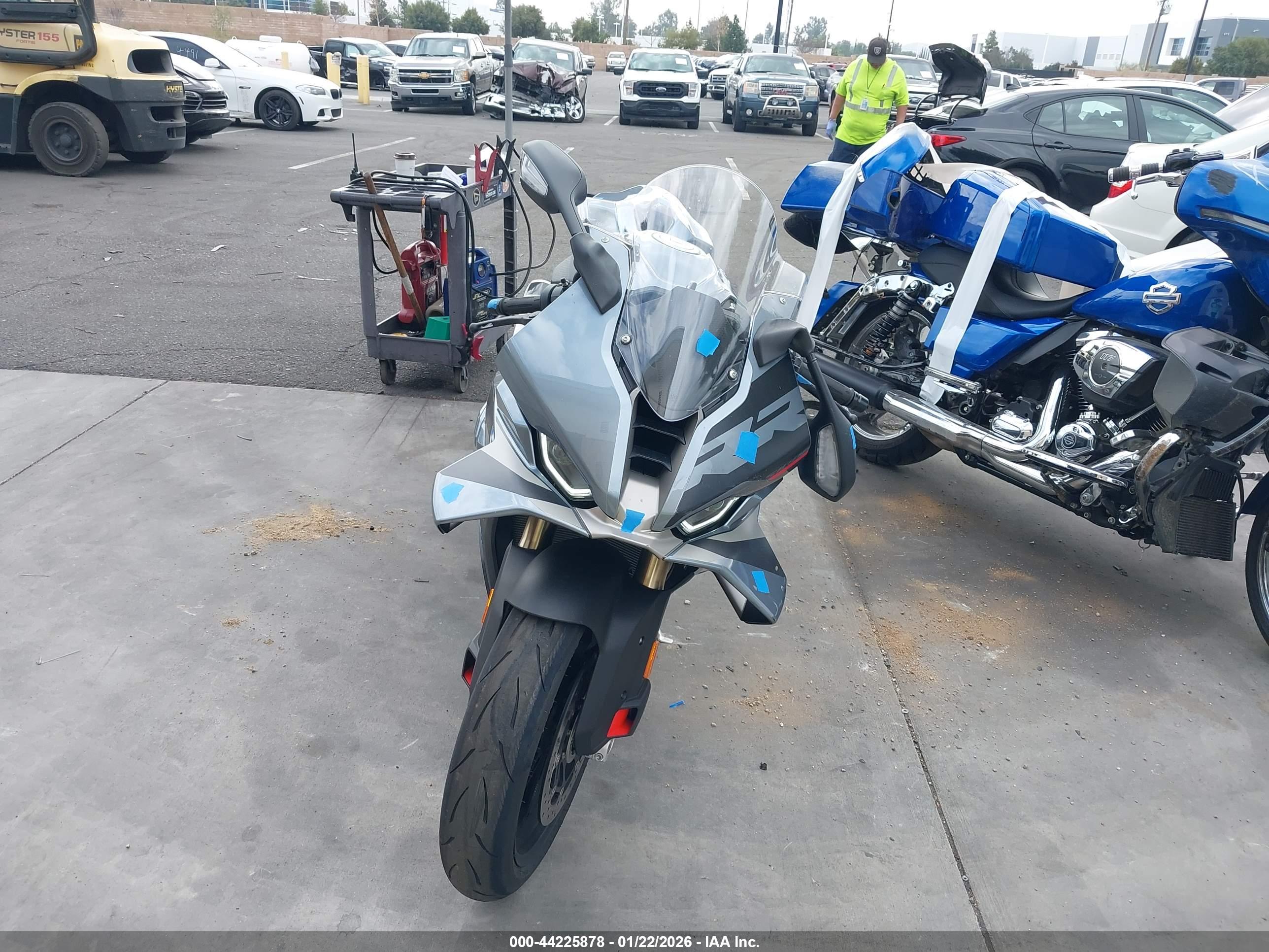 BMW S image 5
