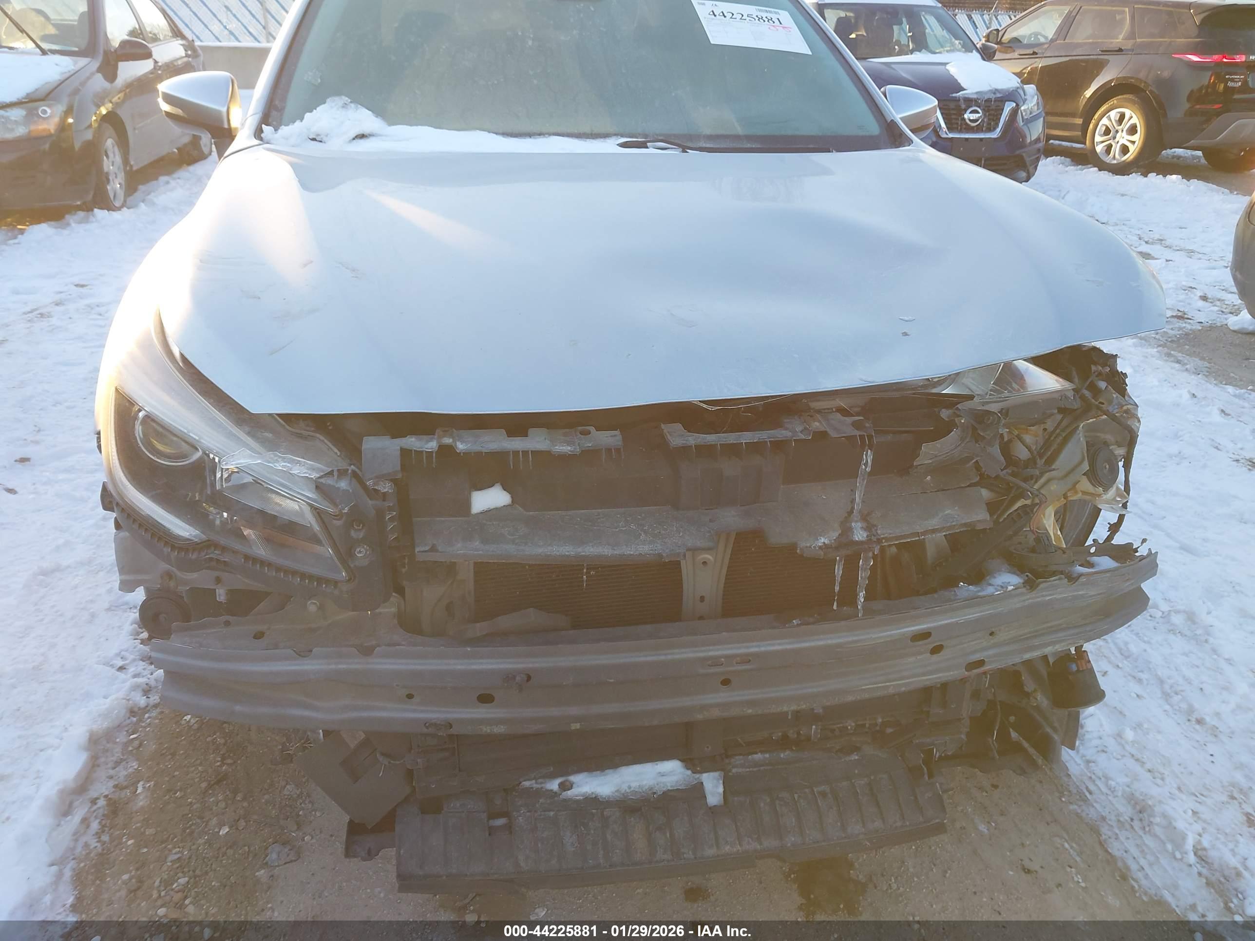 SUBARU LEGACY image 6