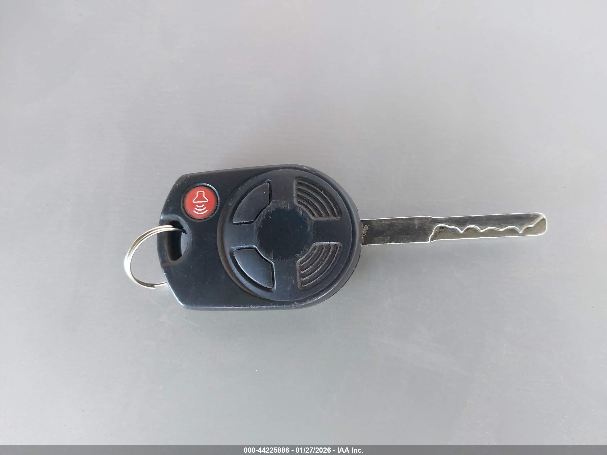 FORD ESCAPE image 11