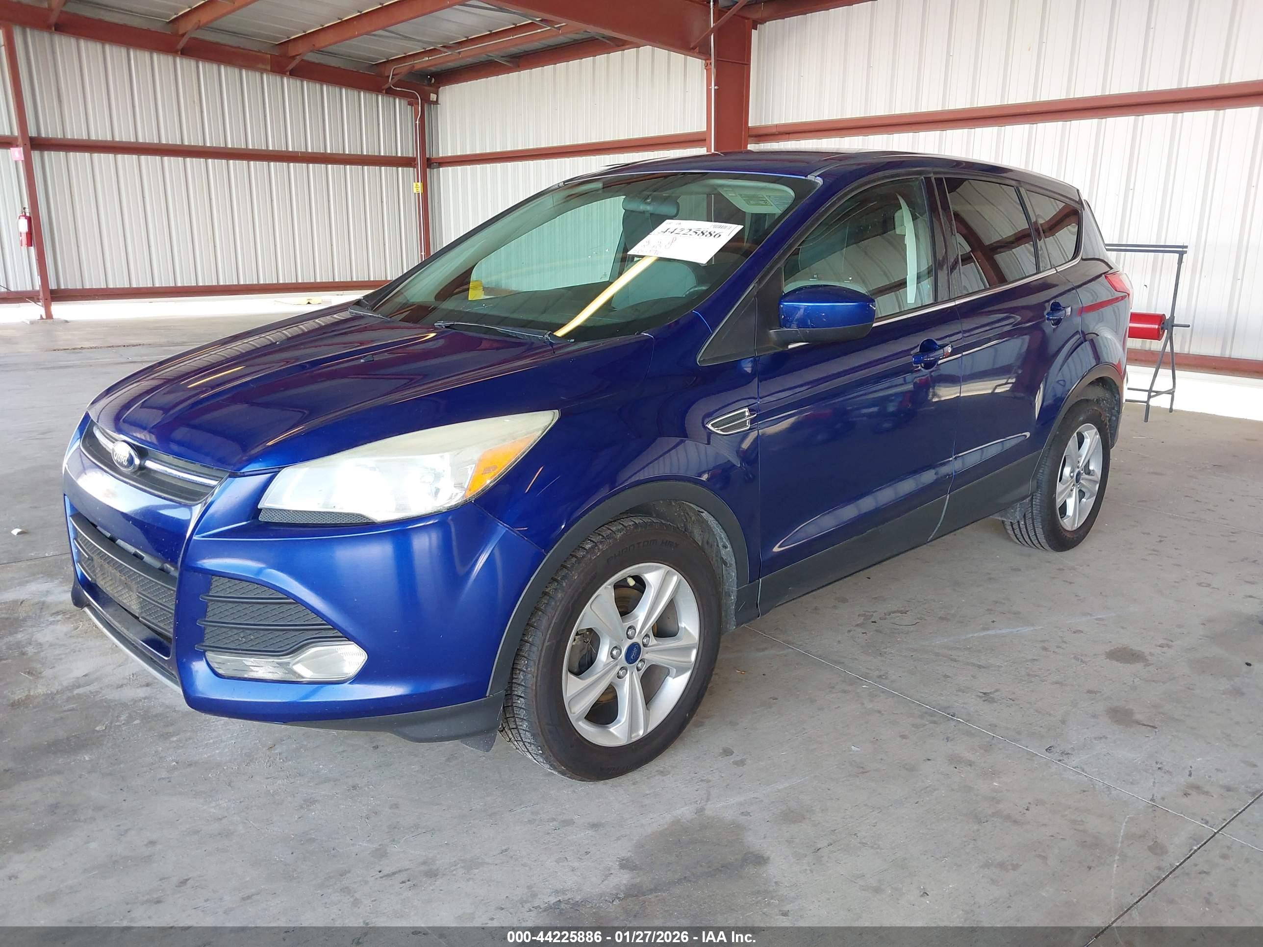 FORD ESCAPE image 2