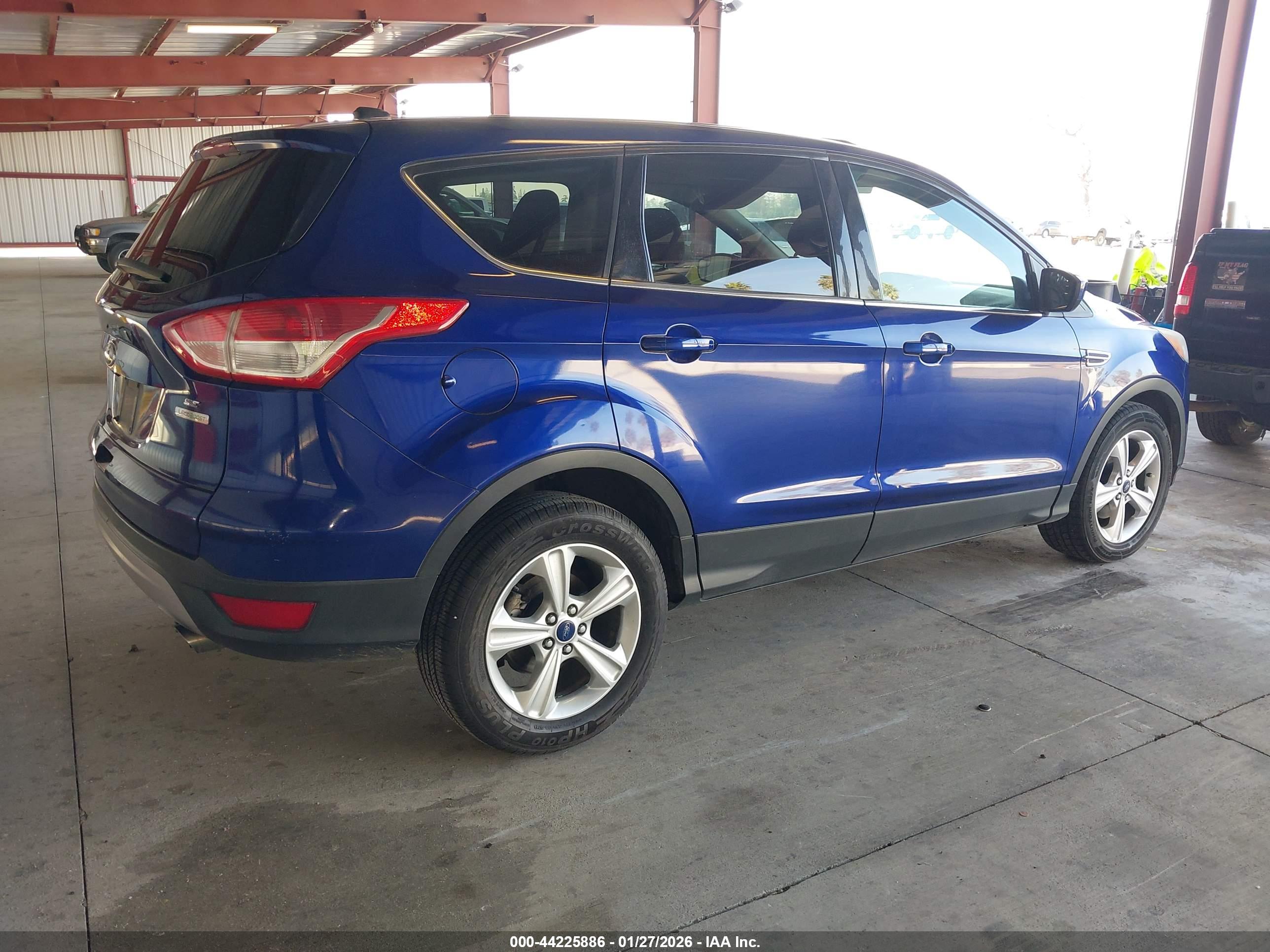 FORD ESCAPE image 4
