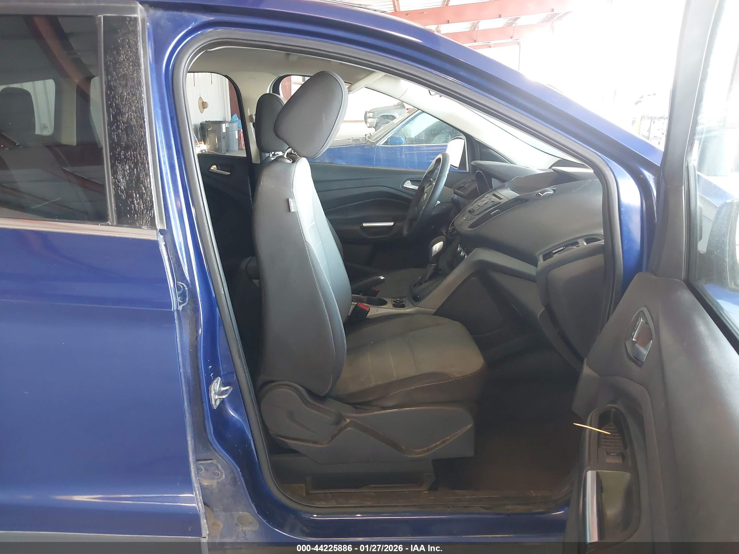 FORD ESCAPE image 5