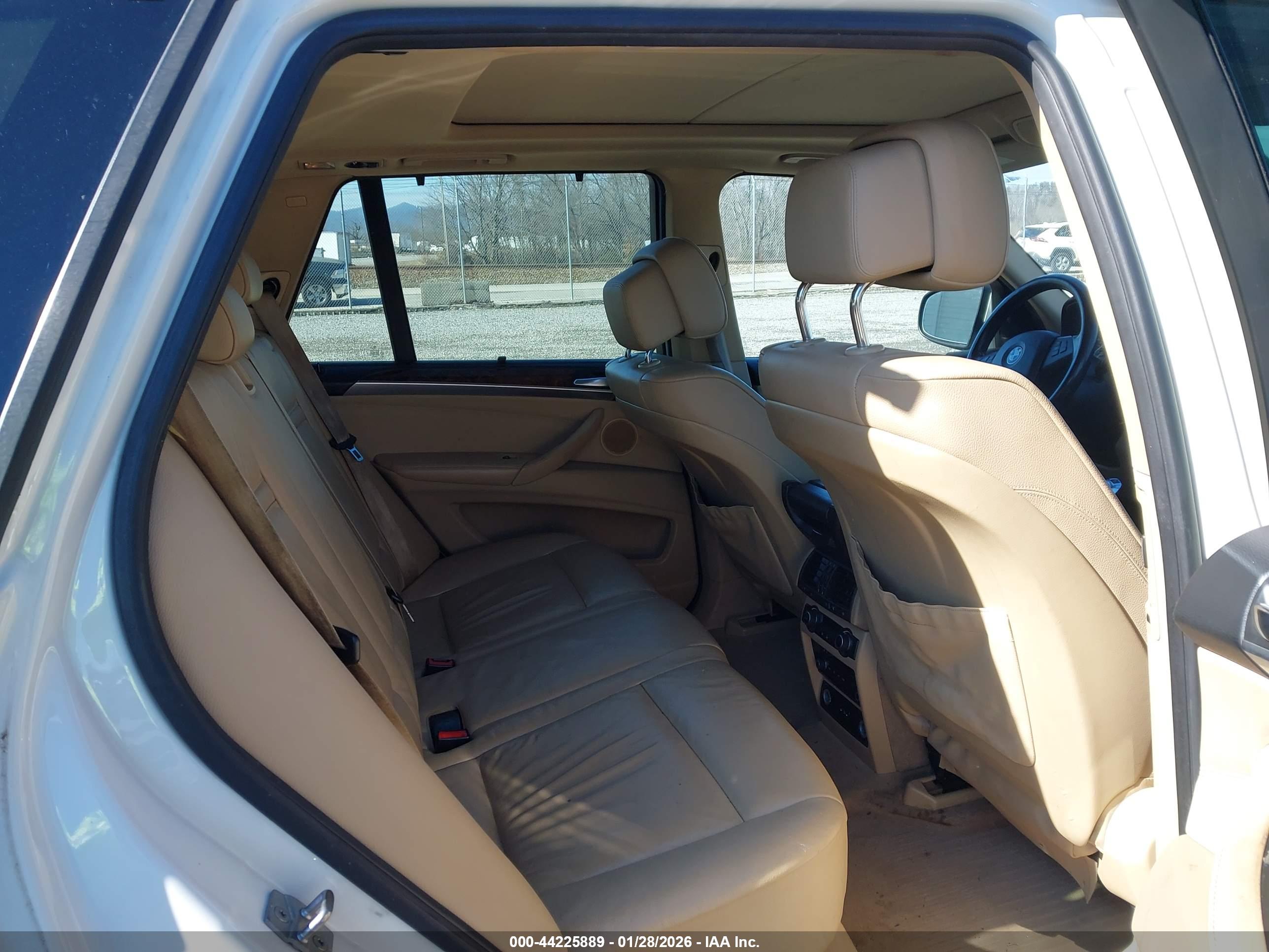 BMW X5 image 8