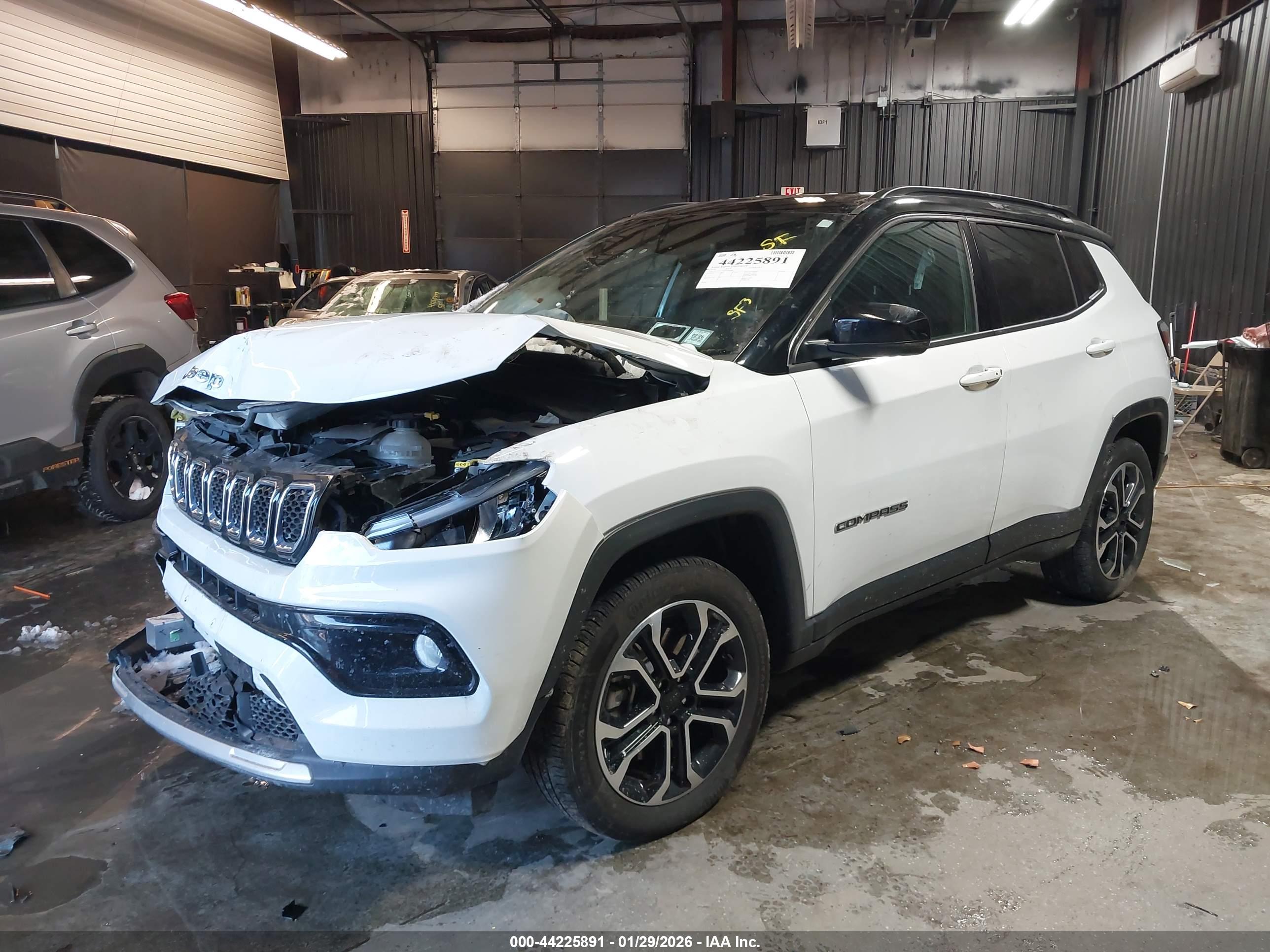 JEEP COMPASS image 2