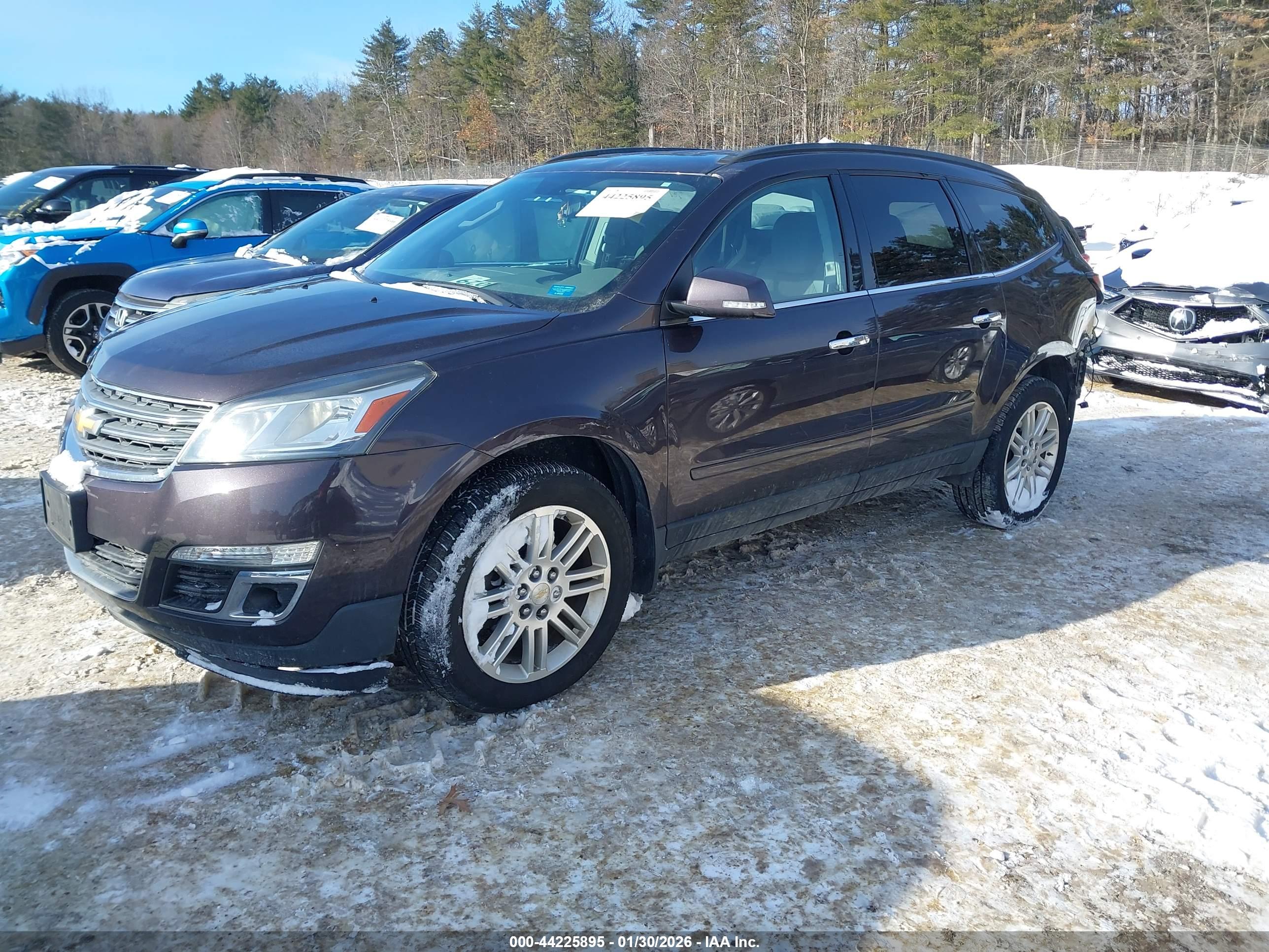 CHEVROLET TRAVERSE image 2