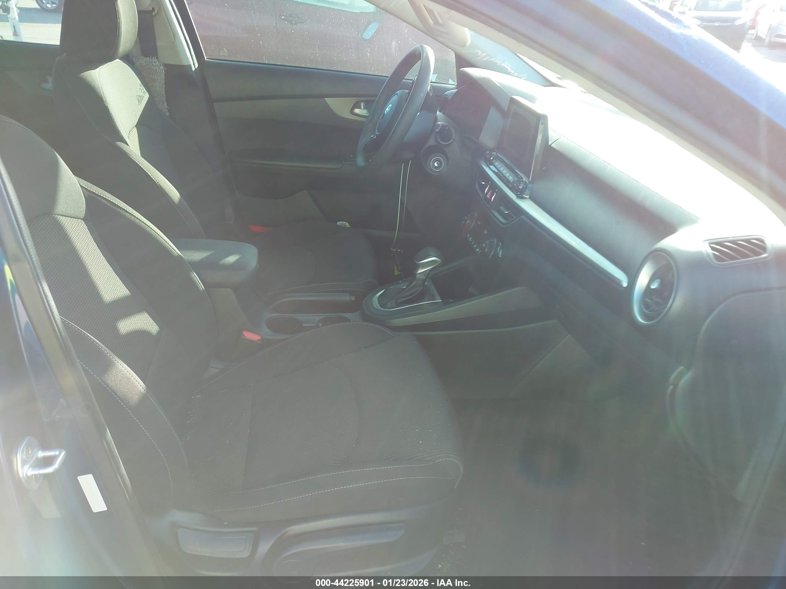 KIA FORTE image 5
