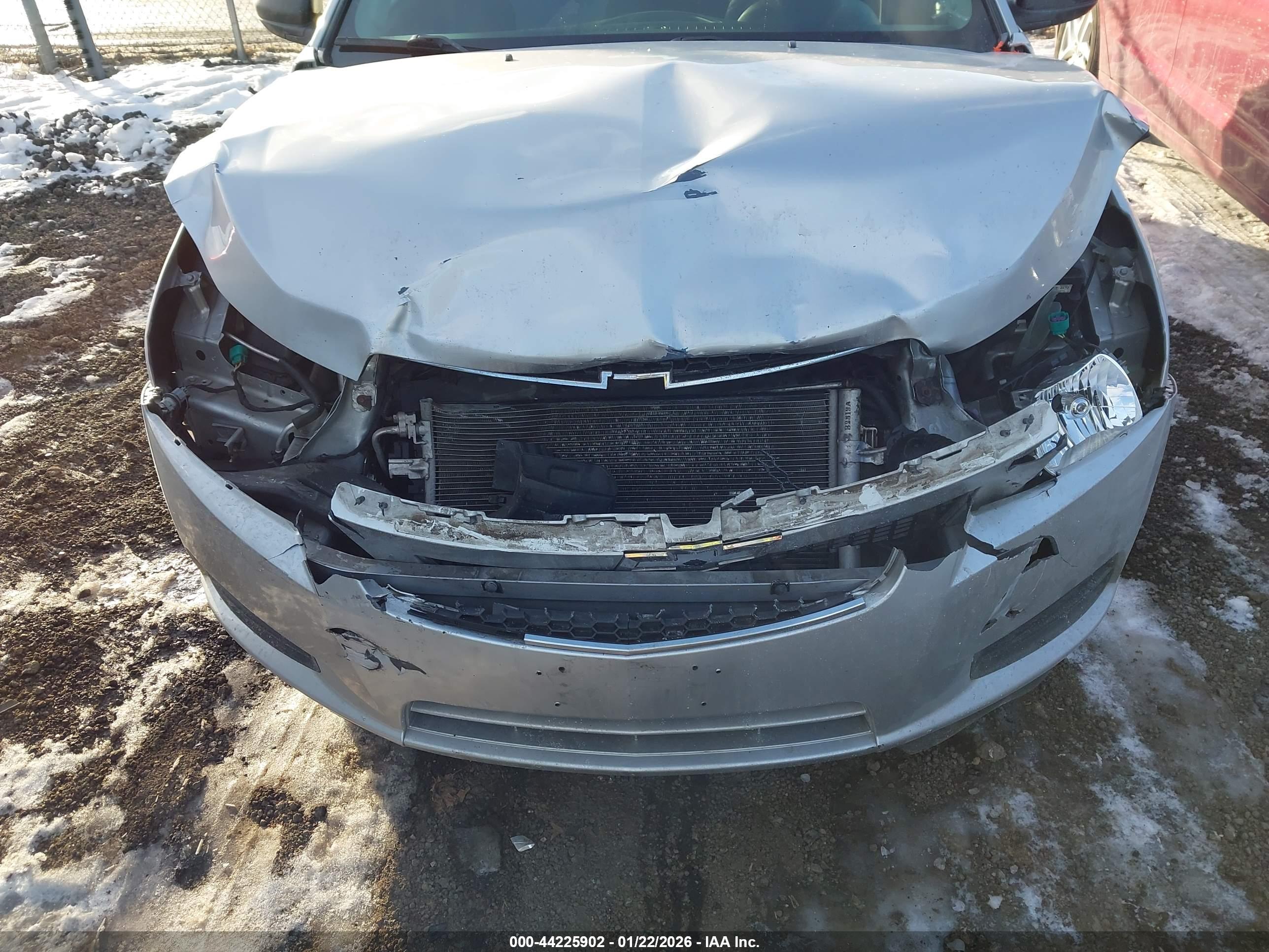 CHEVROLET CRUZE image 6