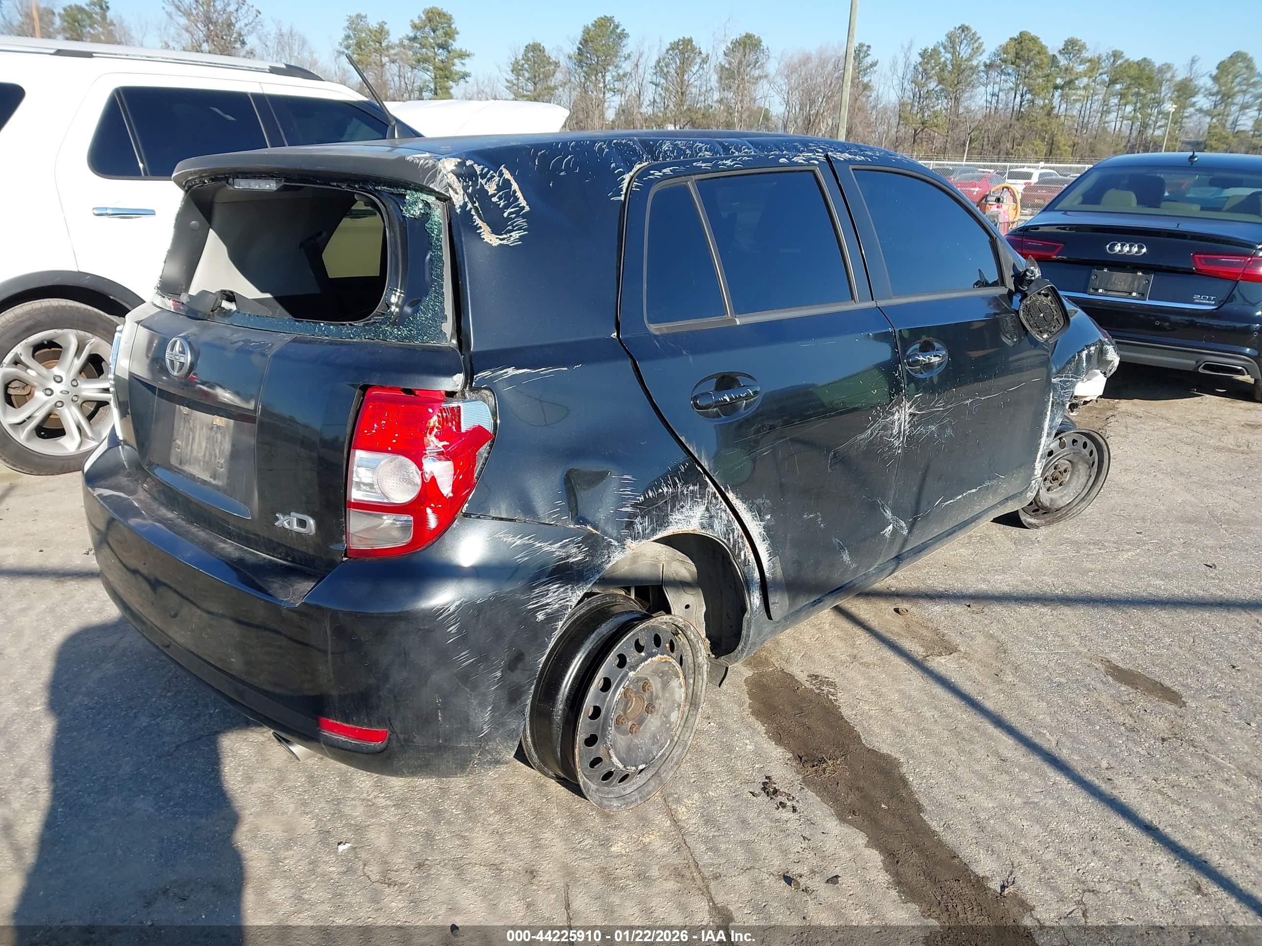 SCION XD image 4