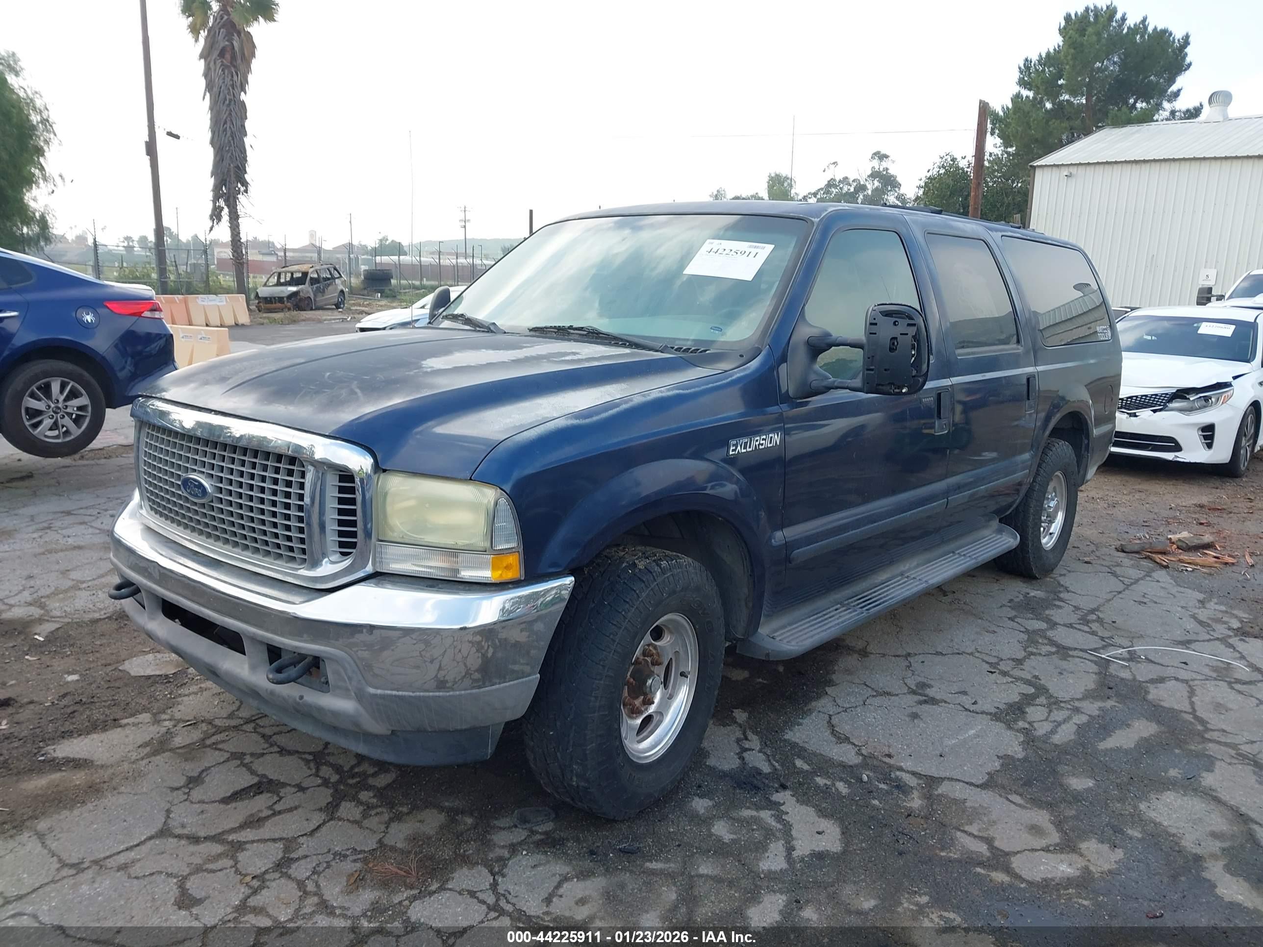 FORD EXCURSION image 2